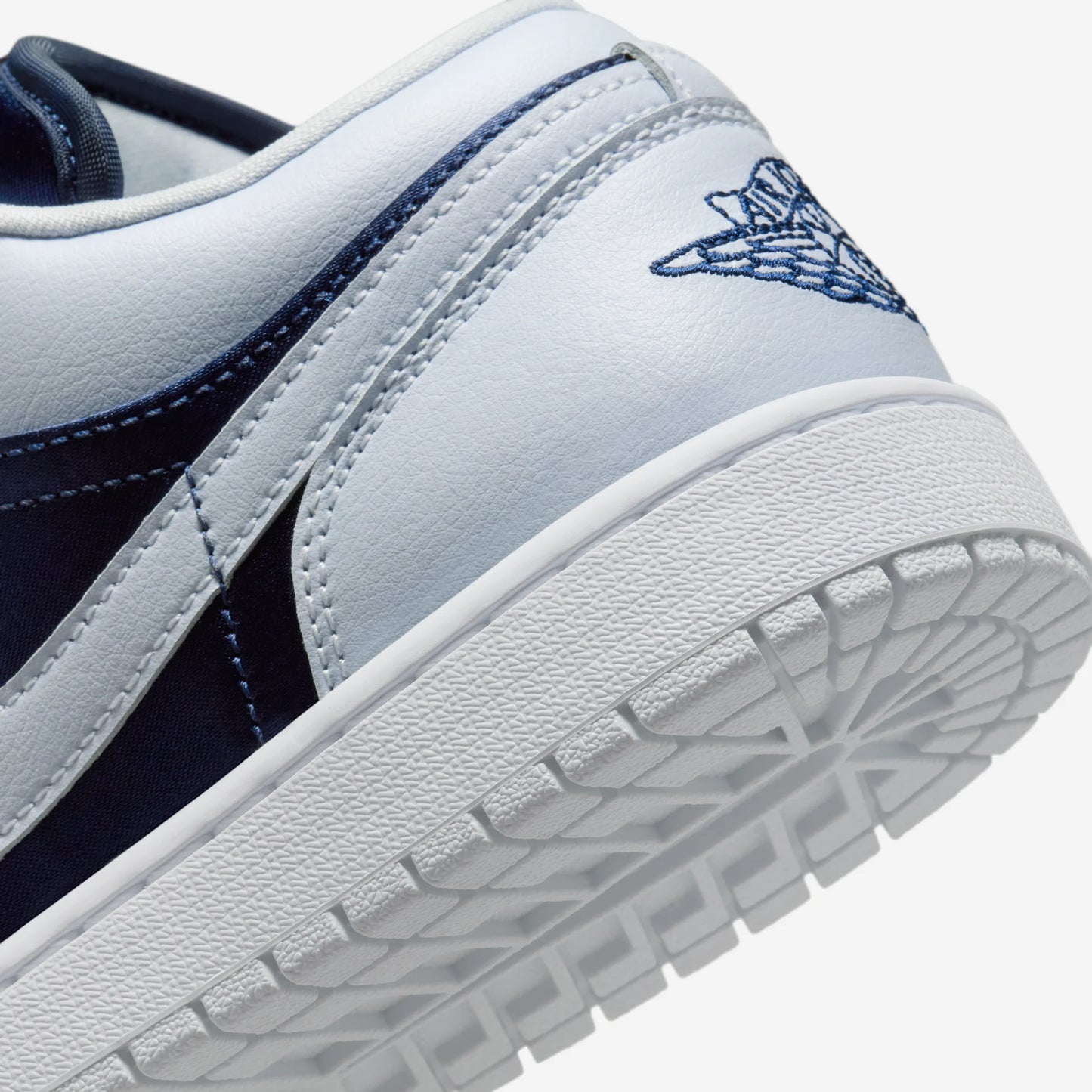 Jordan 1 Low SE Football Grey White Gym Red Midnight Navy (Women's)