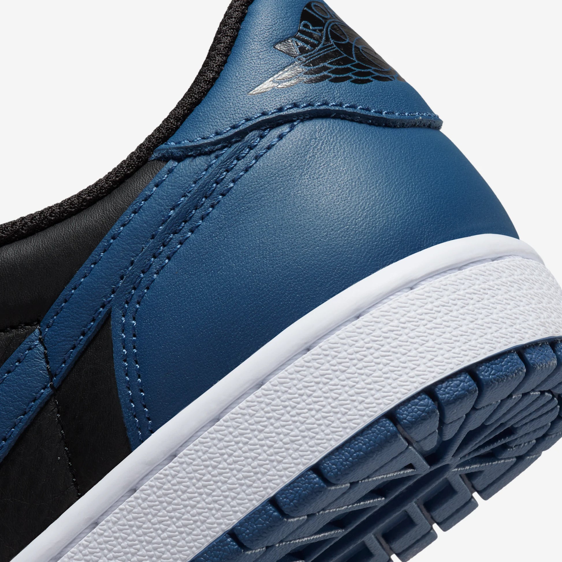 Jordan 1 Retro Low OG Mystic Navy (Women's)