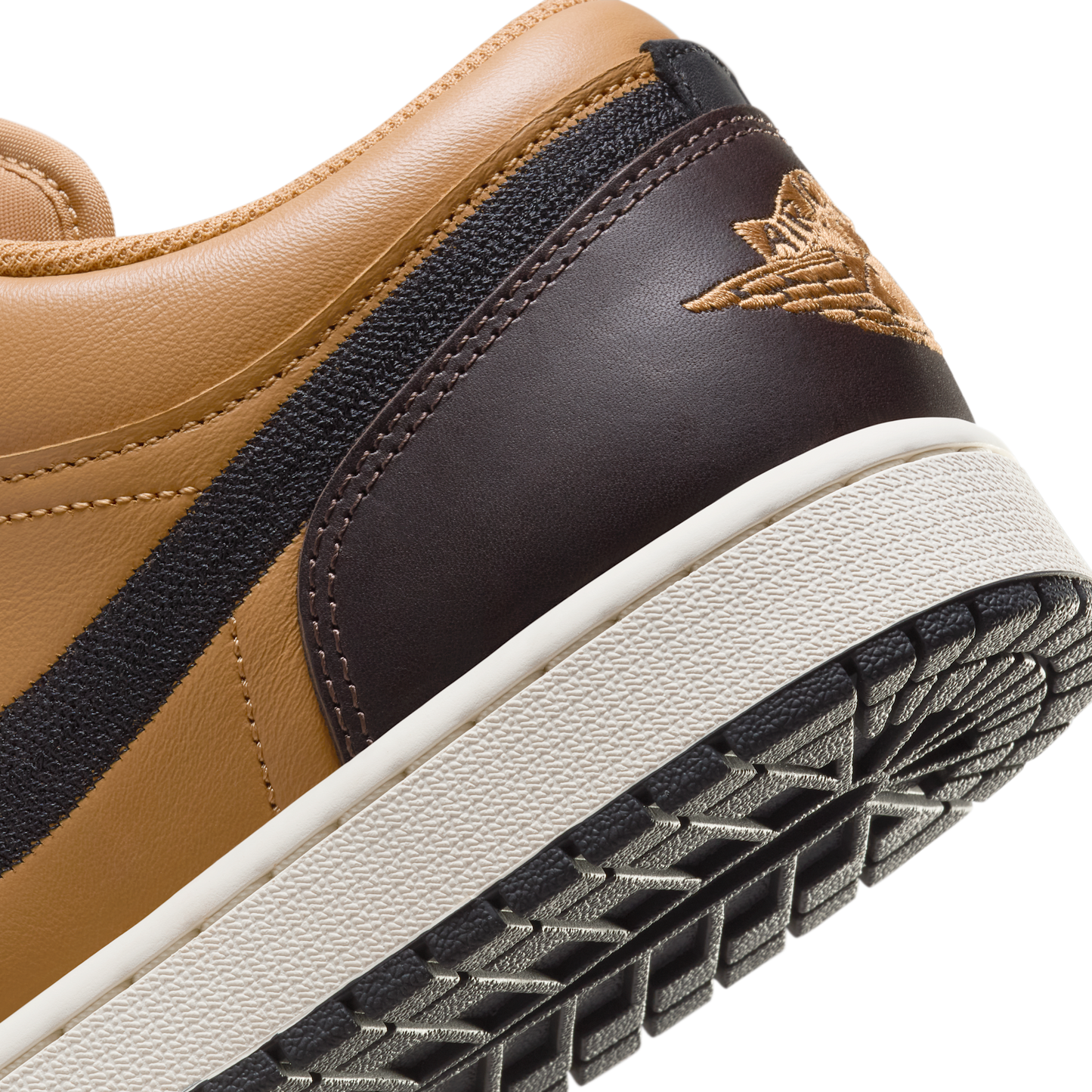 Jordan 1 Low SE Flax Baroque Brown