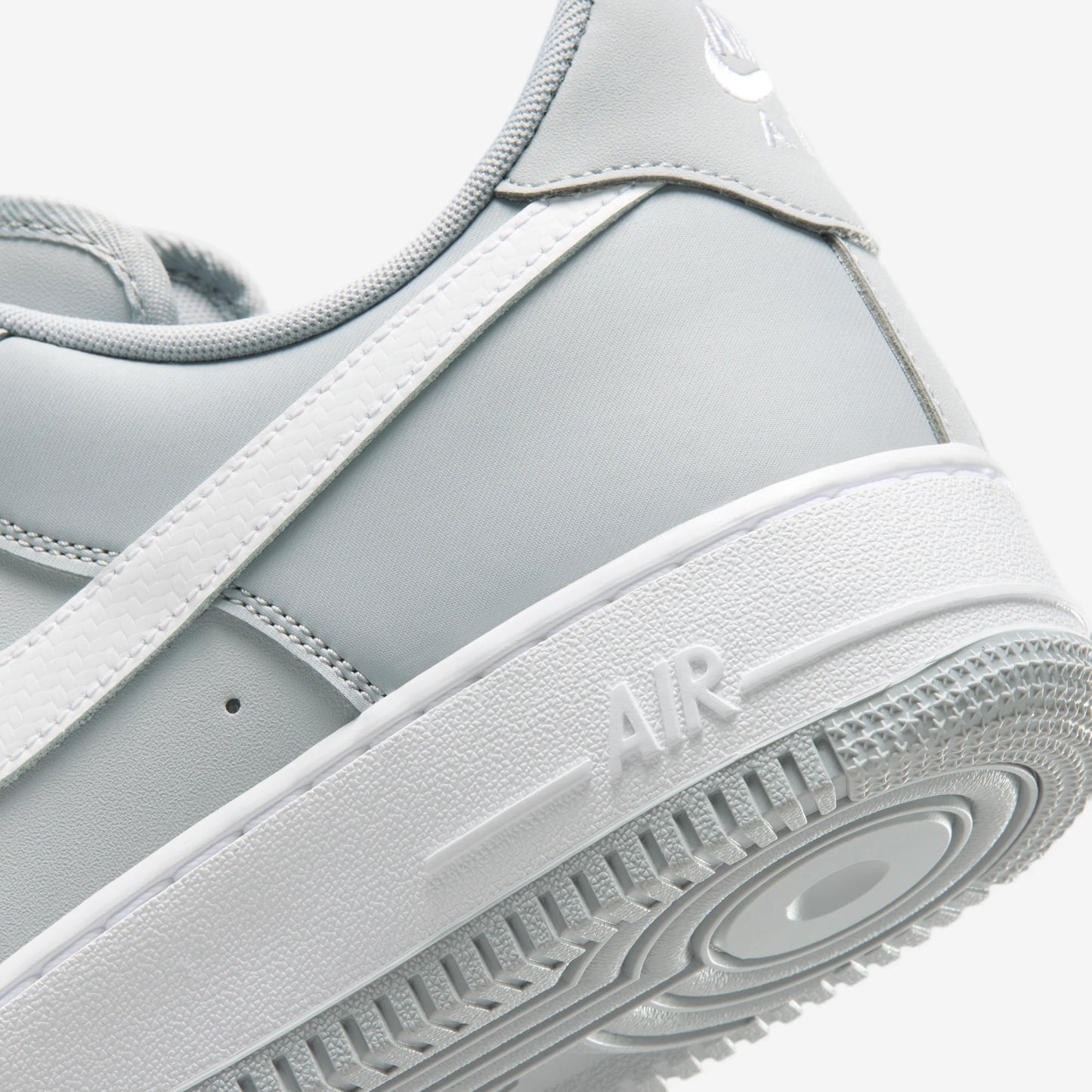 Nike Air Force 1 Low '07 LV8 Carbon Fiber Swoosh Wolf Grey White