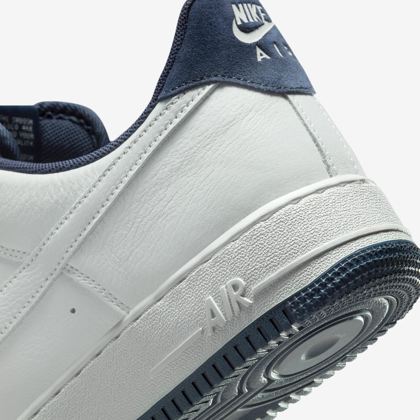 Nike Air Force 1 Low '07 LV8 Photon Dust Obsidian