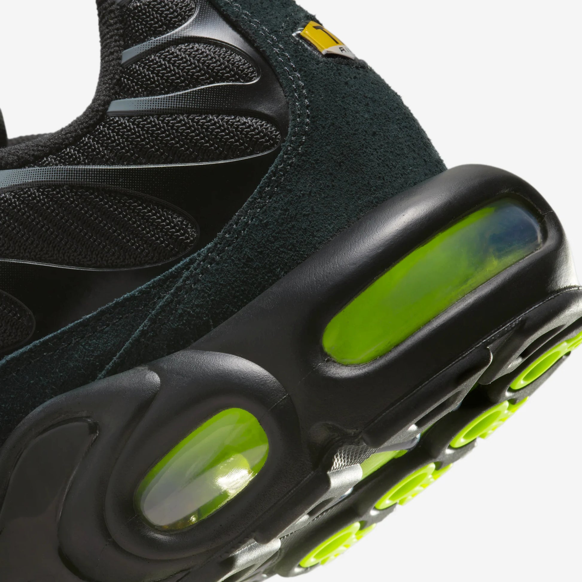 Nike Air Max Plus Black Volt