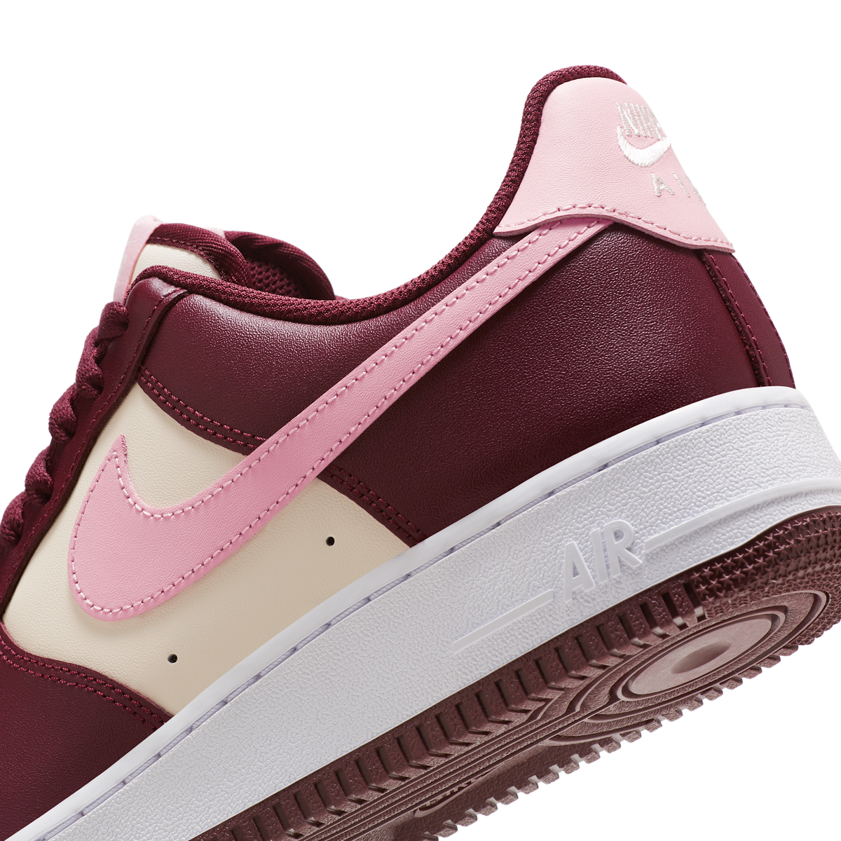 Nike Air Force 1 Low '07 Valentineâs Day (2023/2025)