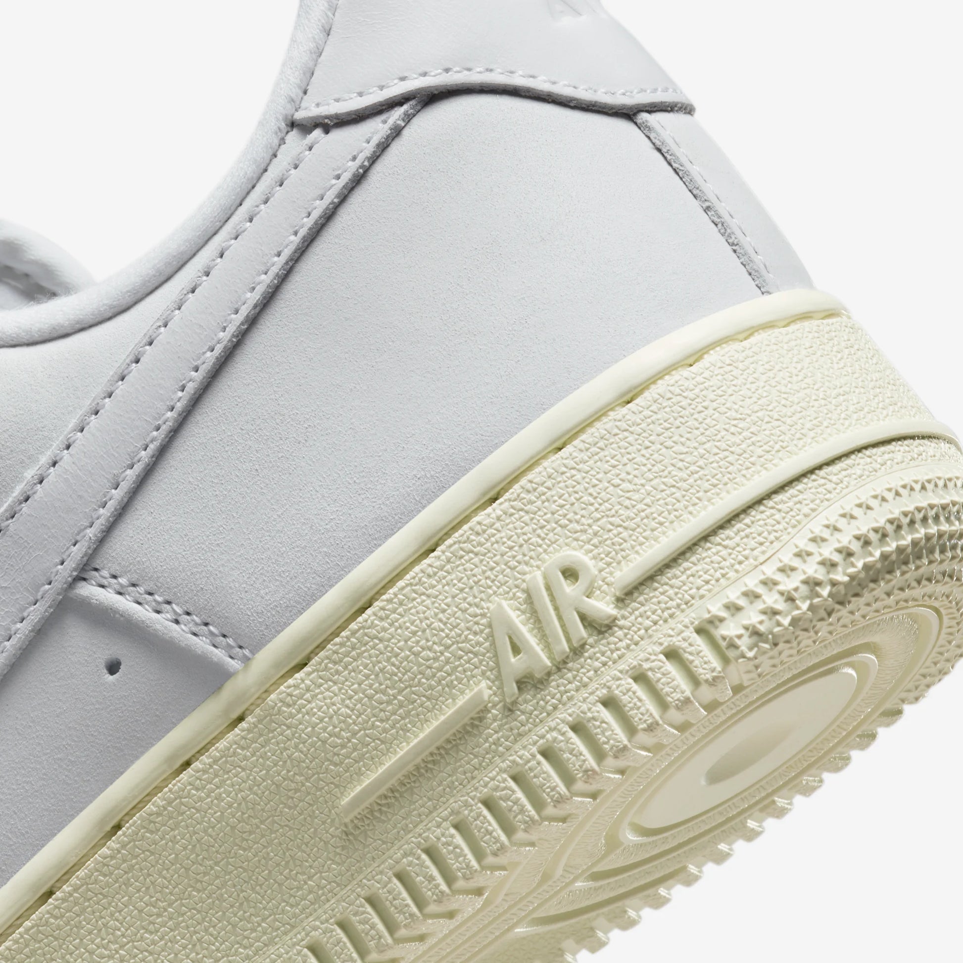 Nike Air Force 1 Low Summit White (Women's)