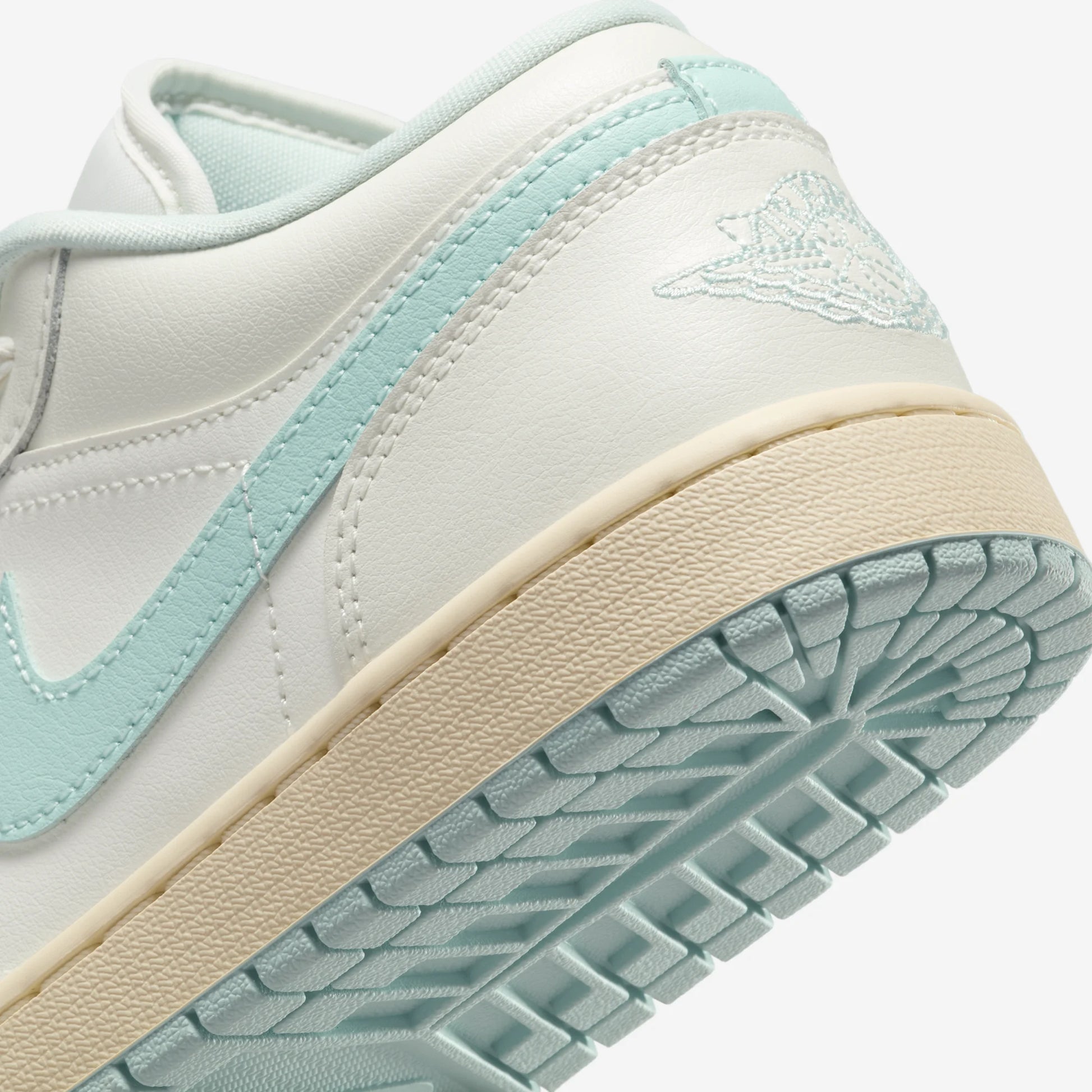 Jordan 1 Low Sail Igloo (Women's)
