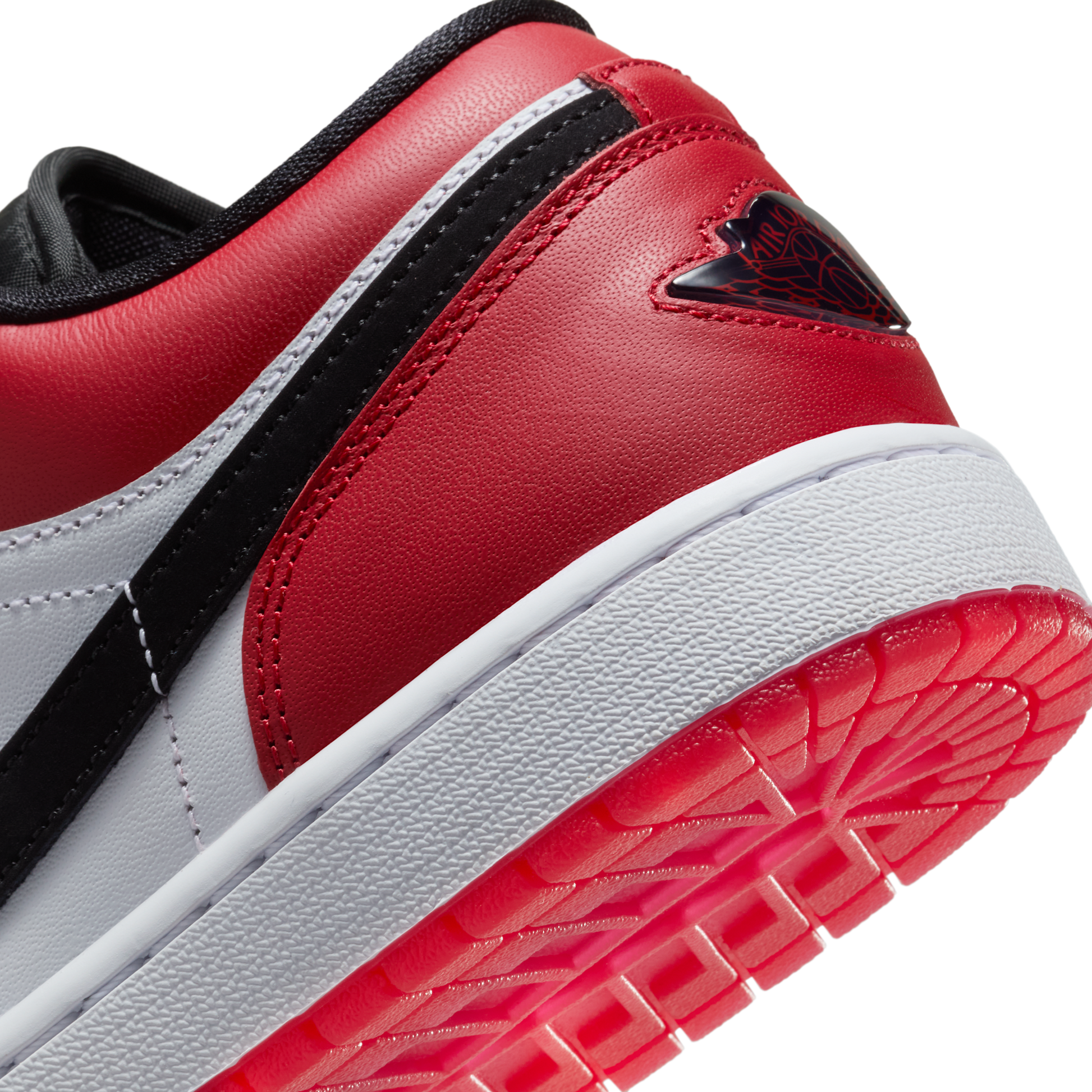 Jordan 1 Low SE Black Toe (2025)