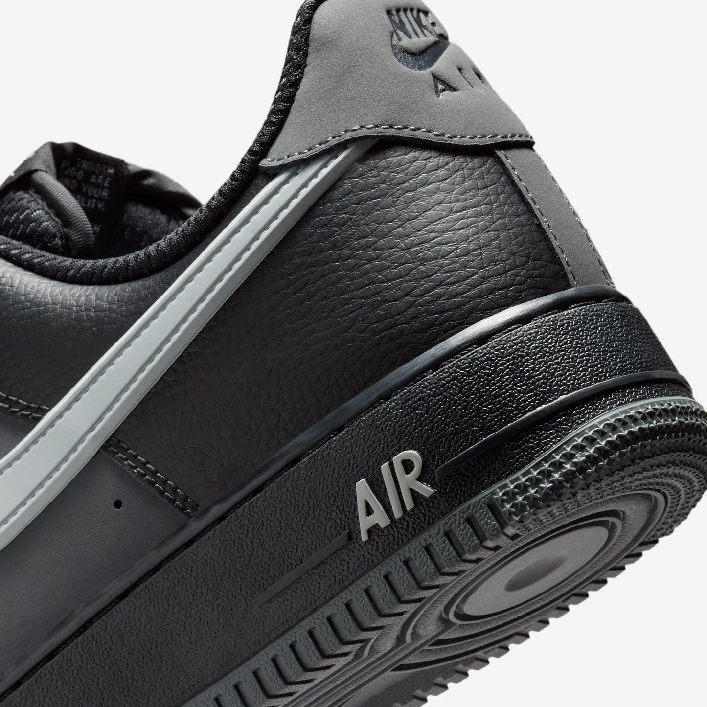 Nike Air Force 1 Low '07 LV8 Black Light Smoke Grey