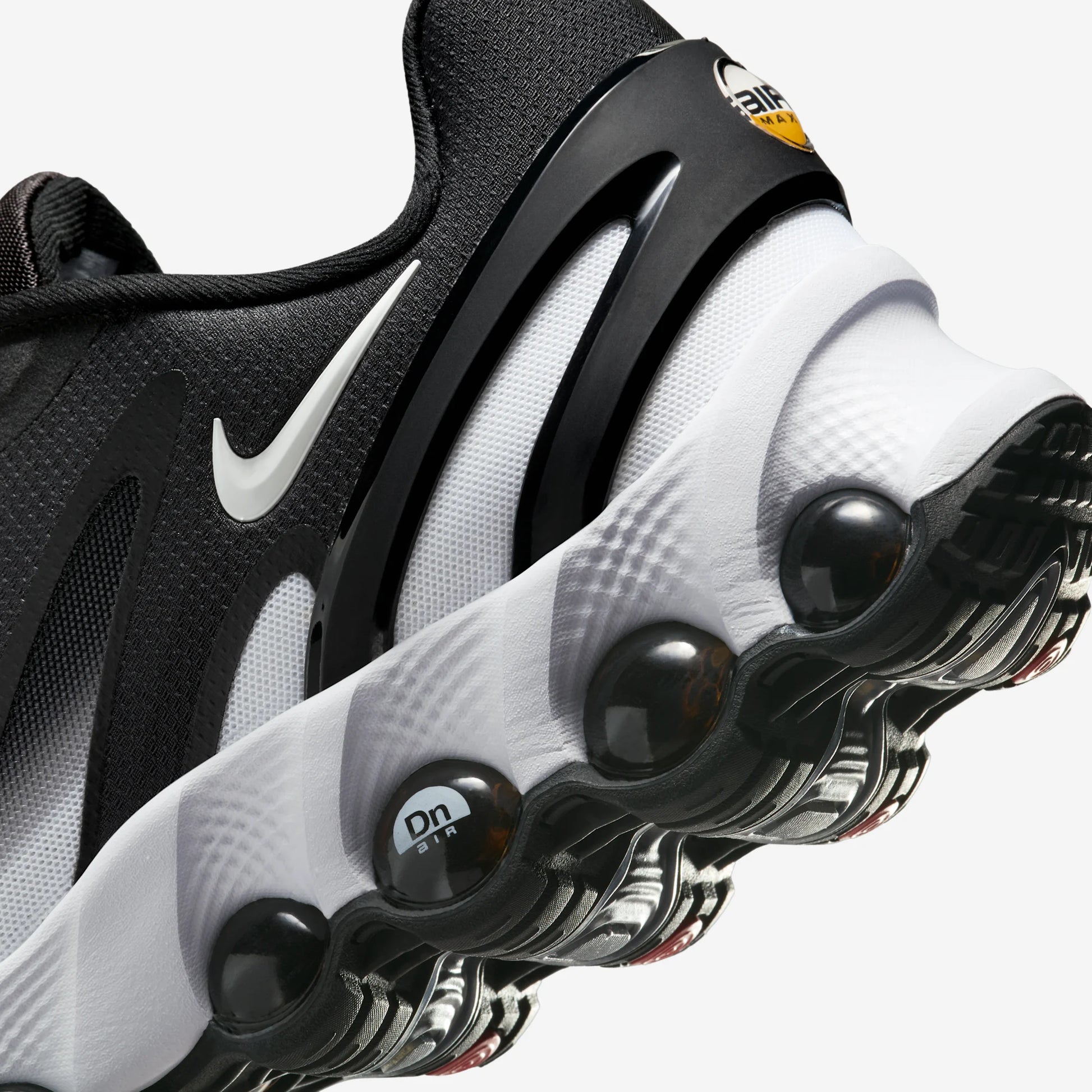 Nike Air Max Dn8 Black White