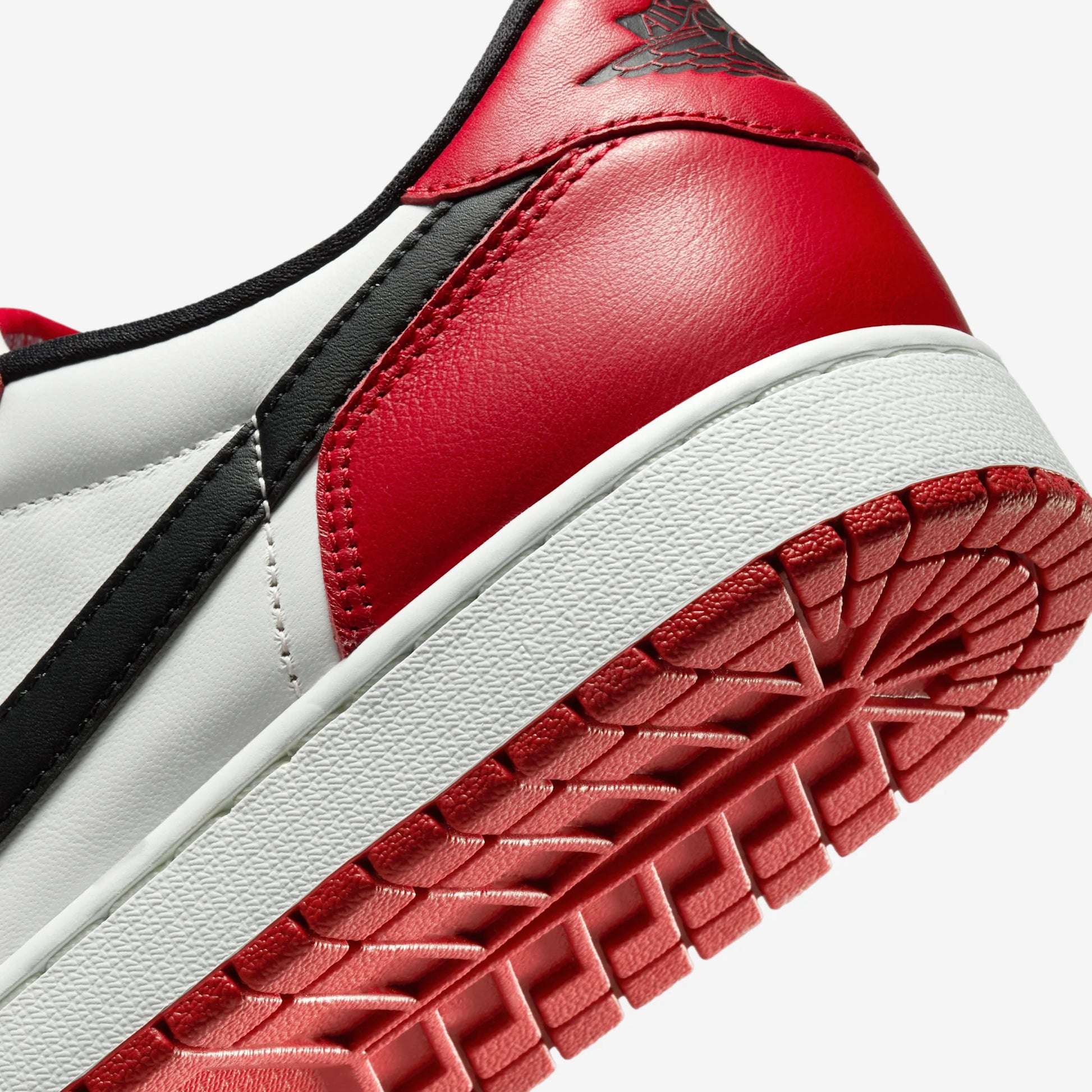 Jordan 1 Retro Low OG Chicago (2025)