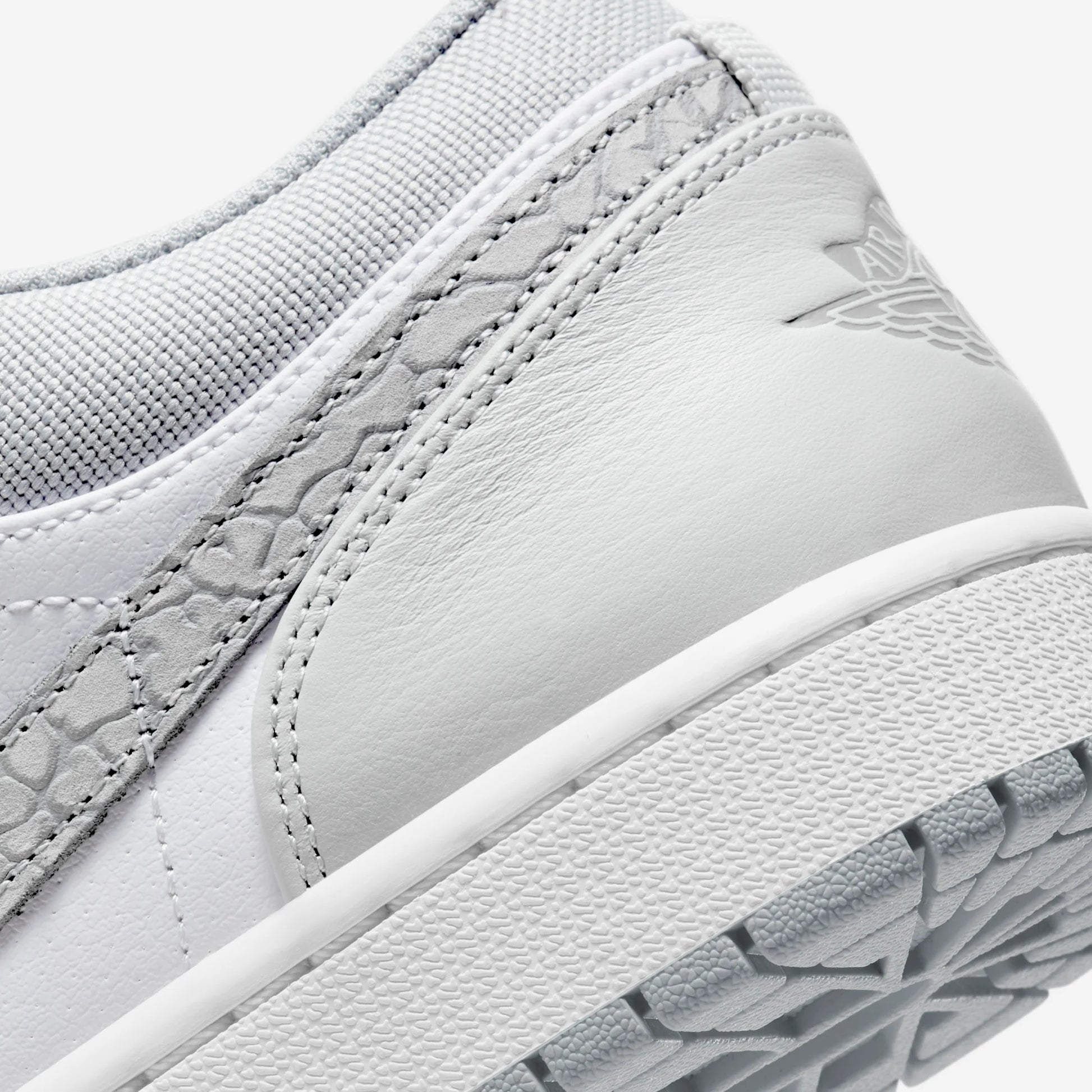 Jordan 1 Low PRM Smoke Grey Elephant