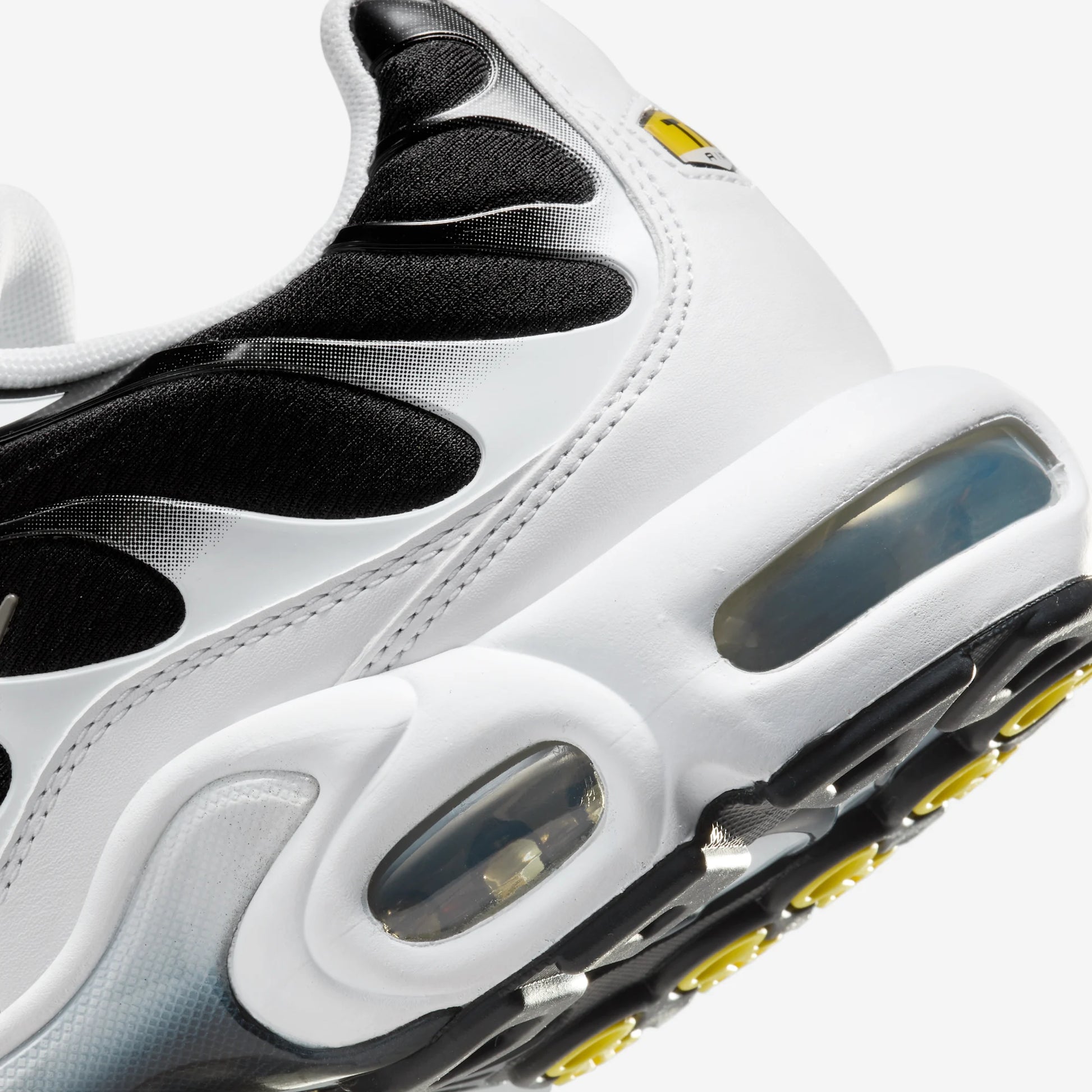 Nike Air Max Plus White Black Metallic Pewter