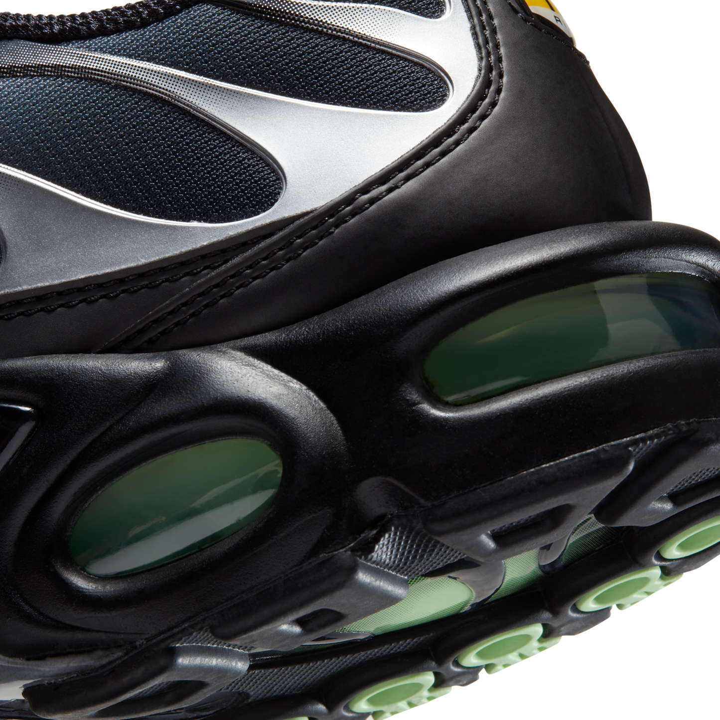 Nike Air Max Plus Black Particle Grey Vapour Green
