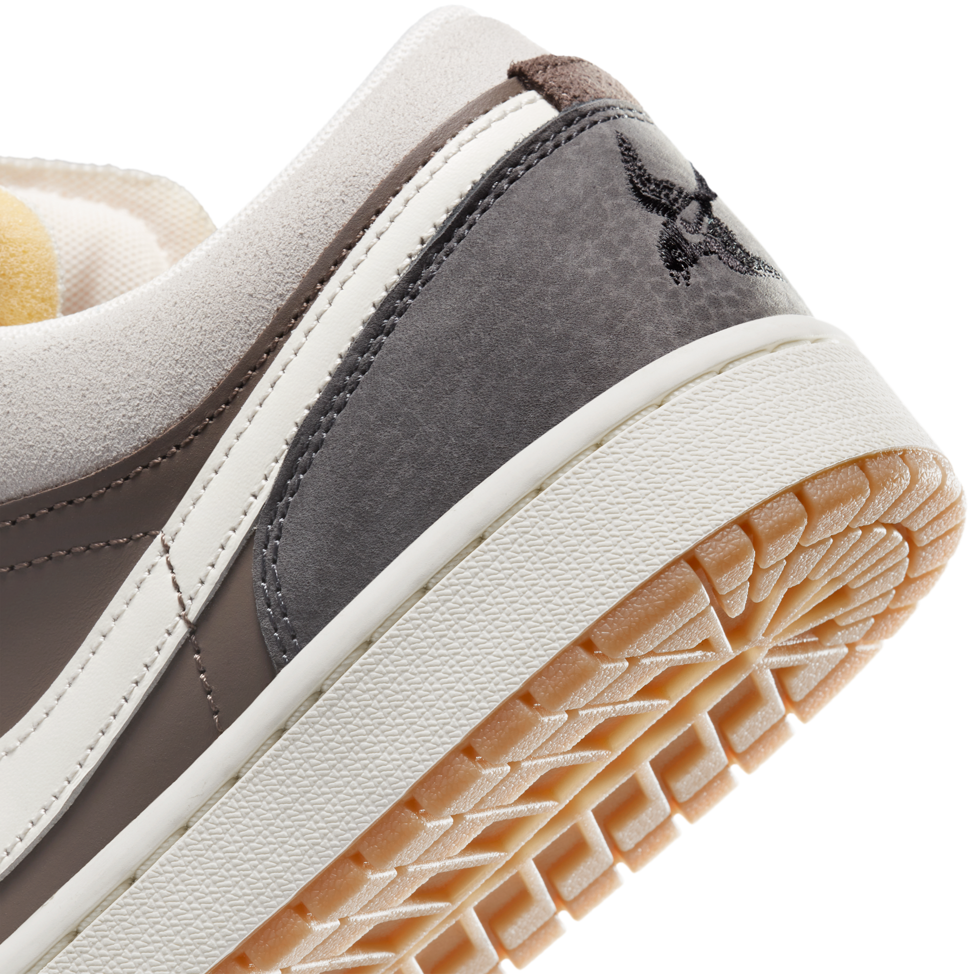 Jordan 1 Low SNKRS Day Korea Magpie (2023)