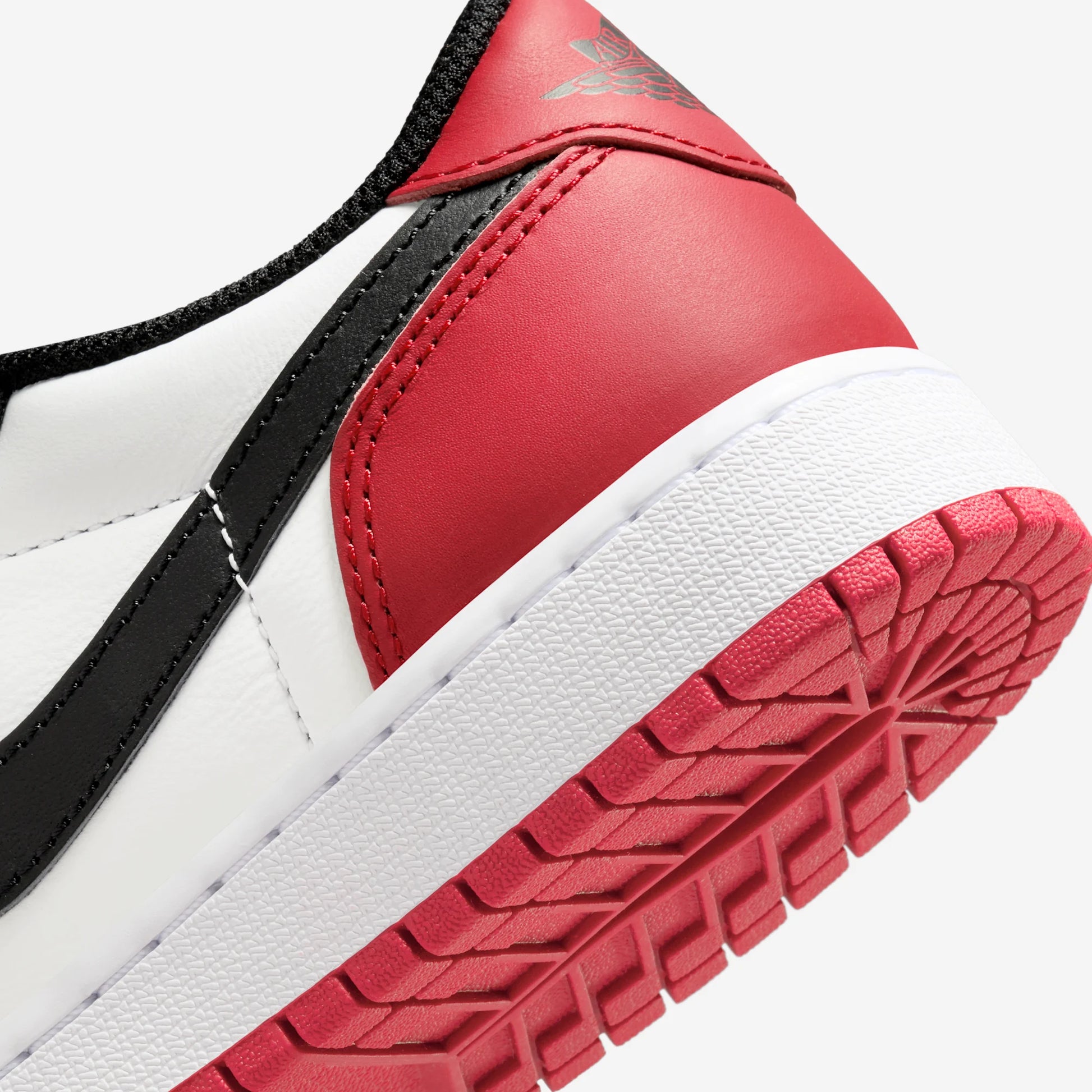 Jordan 1 Retro Low OG Black Toe (2023) (GS)