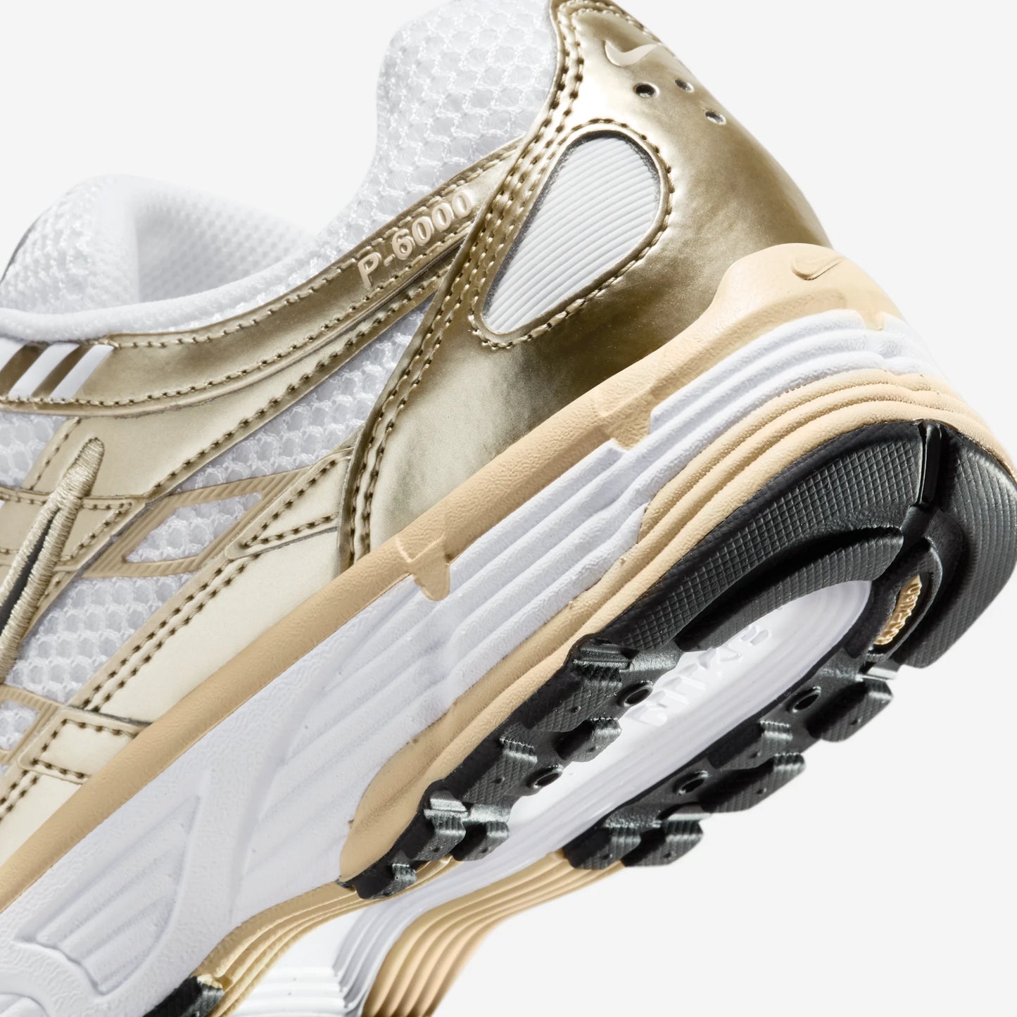 Nike P-6000 Gold (Women's)