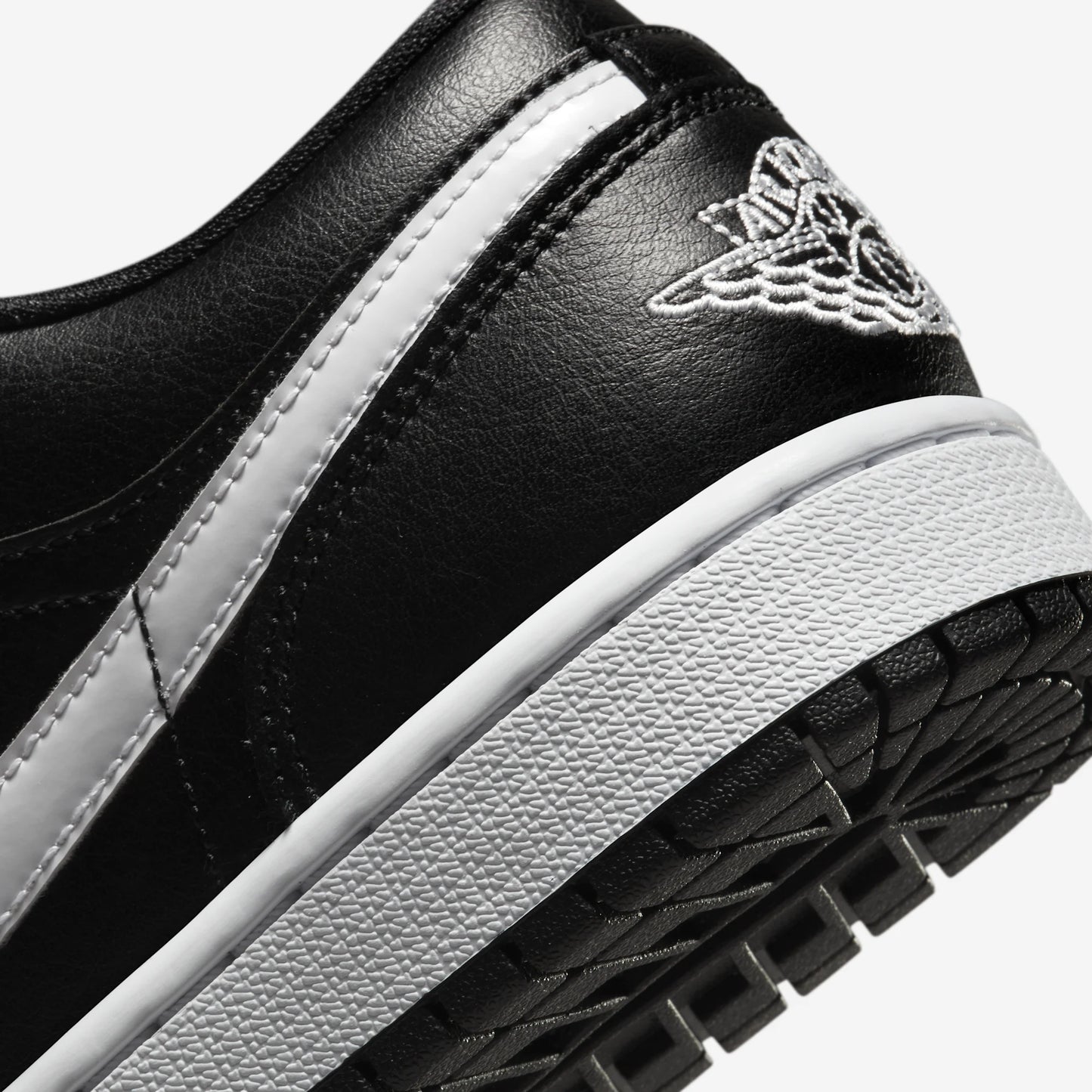 Jordan 1 Low Black White (2022) (Women's)