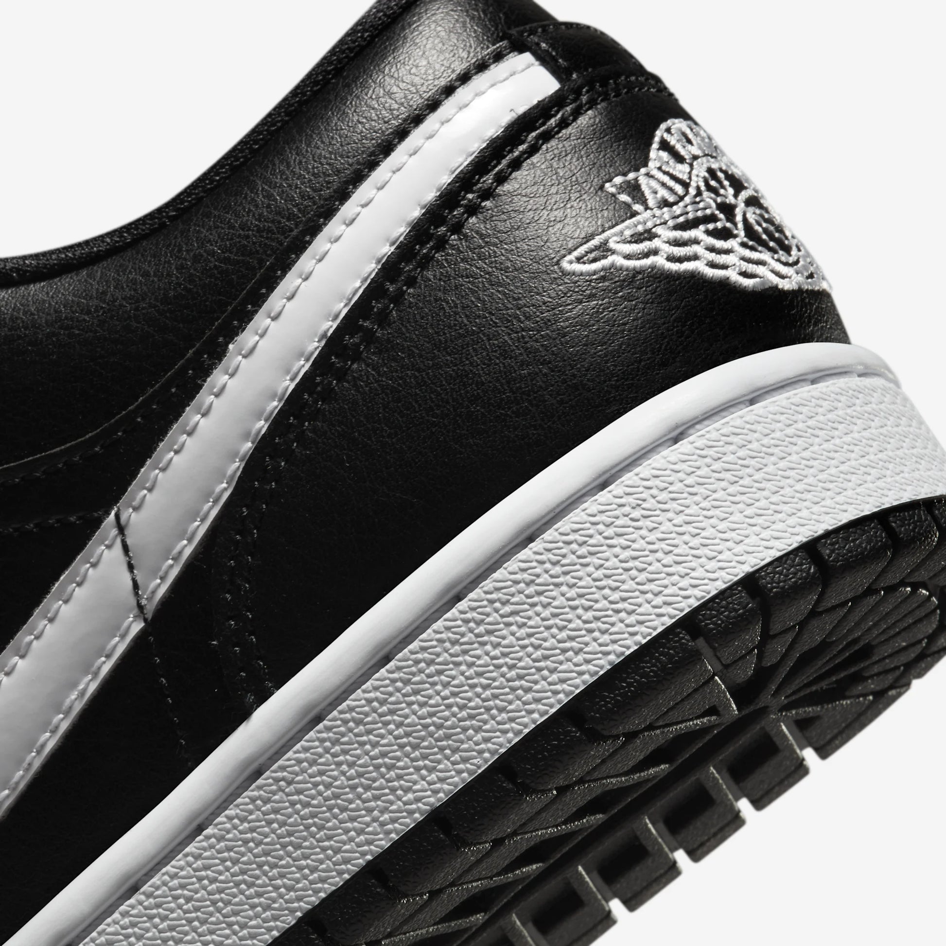 Jordan 1 Low Black White (2022) (Women's)