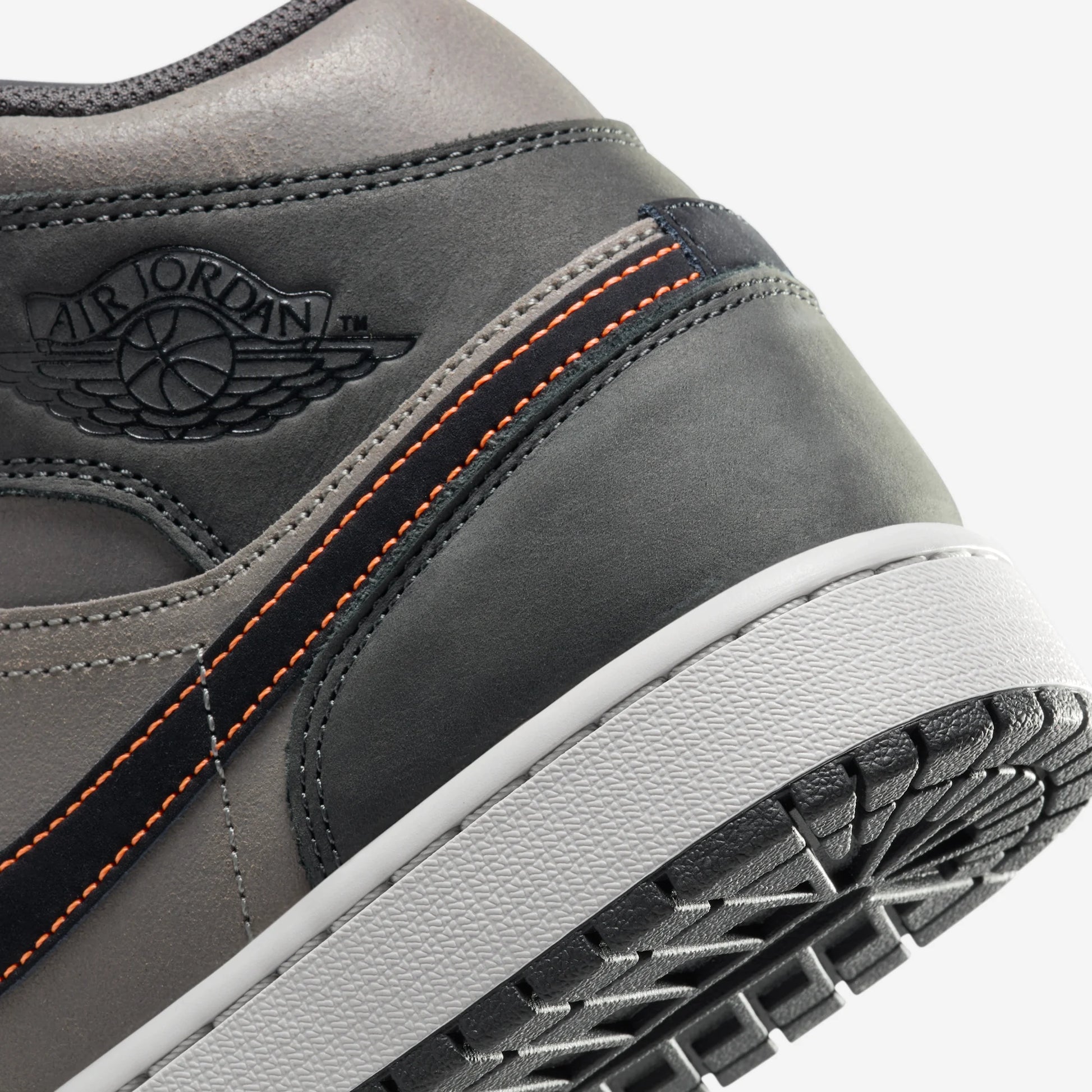 Jordan 1 Mid SE Night Stadium