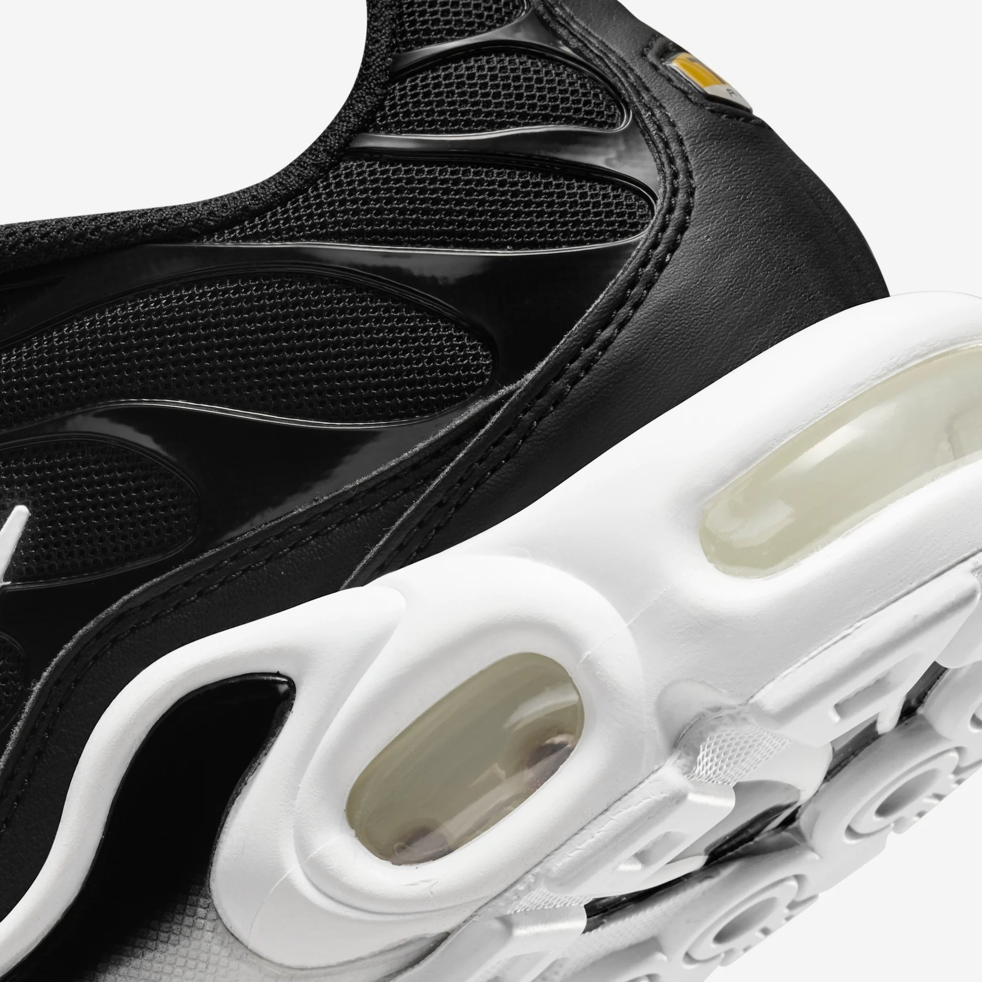 Nike Air Max Plus Black White (Women's)