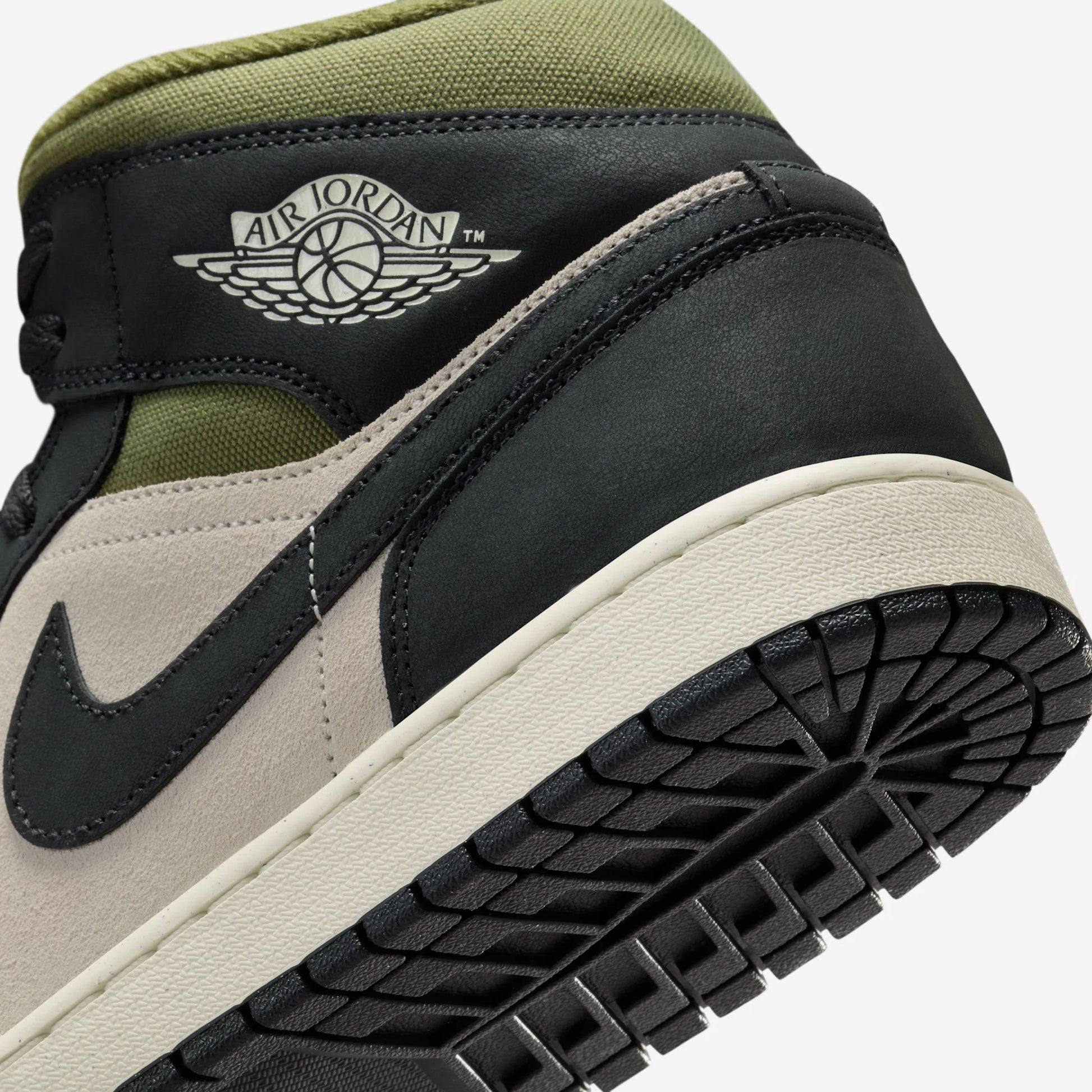 Jordan 1 Mid SE Off Noir Medium Olive