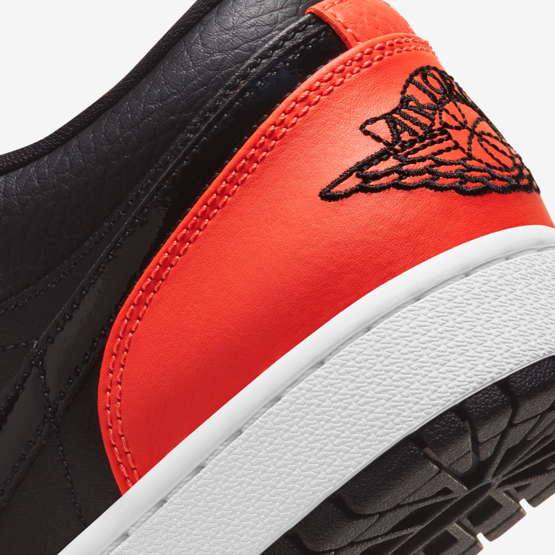 Jordan 1 Low SE Black Turf Orange