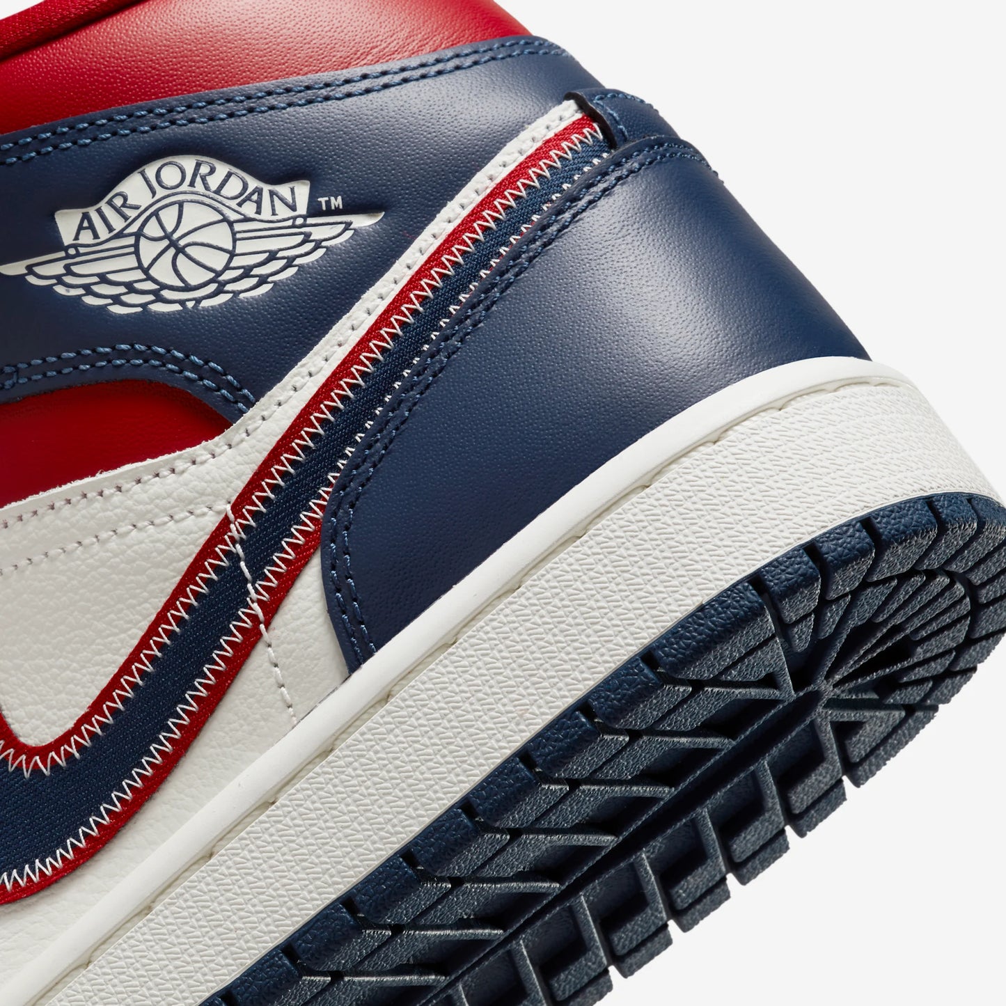 Jordan 1 Mid USA (2022) (Women's)