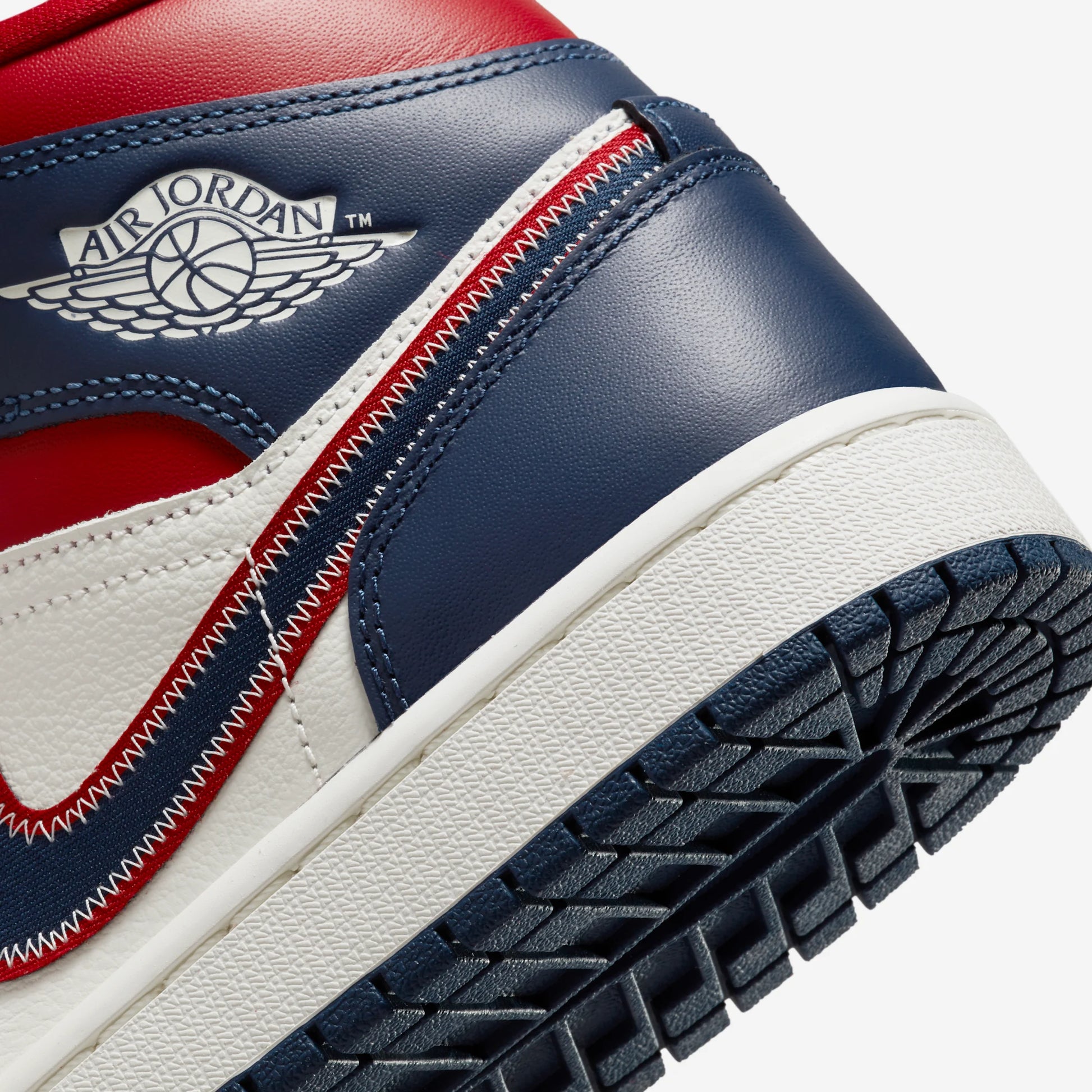 Jordan 1 Mid USA (2022) (Women's)