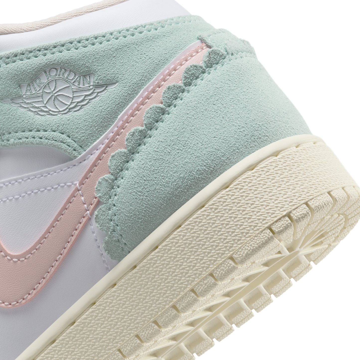 Jordan 1 Mid SE Pink Oxford (GS)