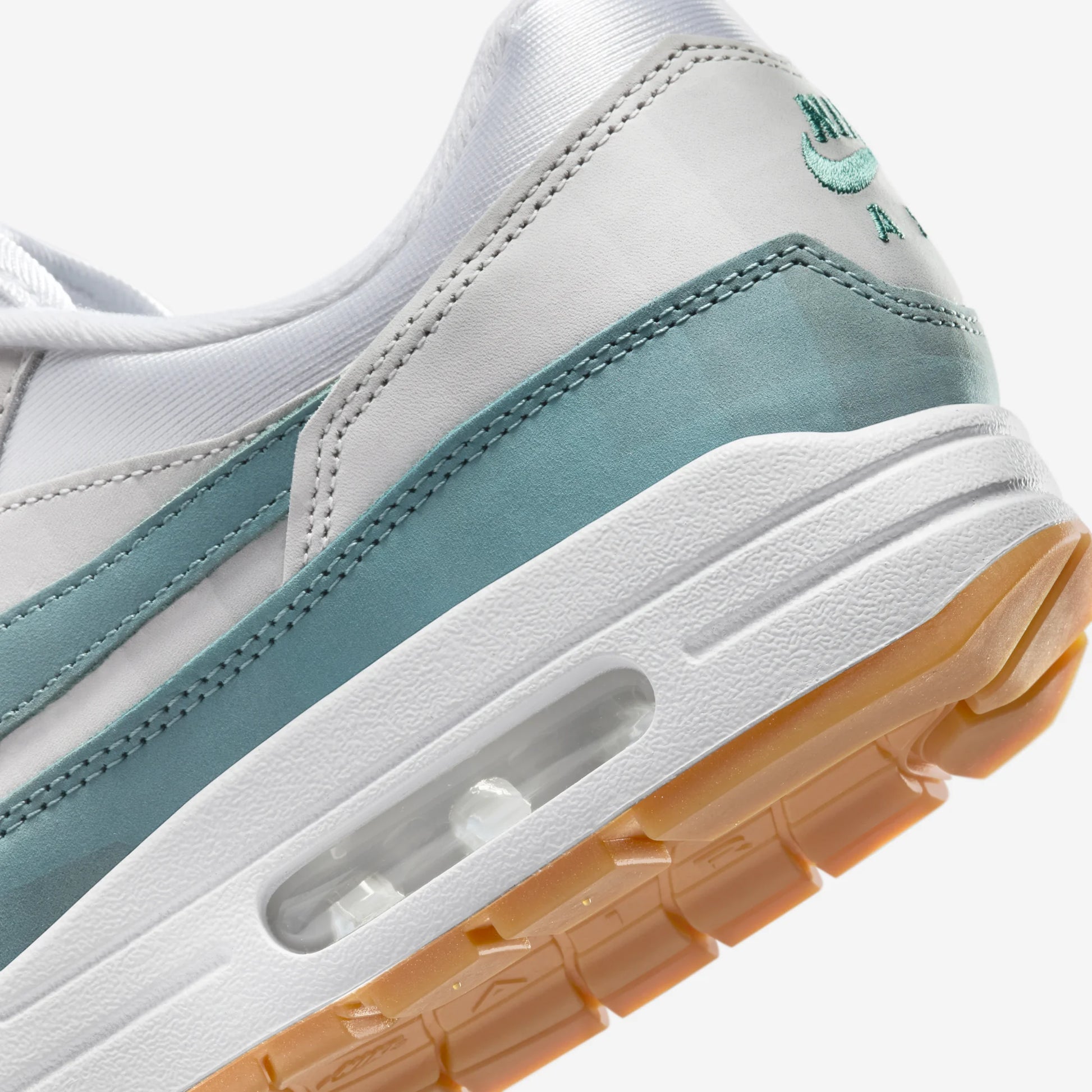 Nike Air Max 1 .SWOOSH Low Poly Adventure