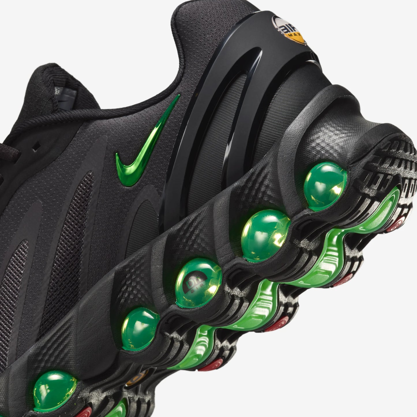 Nike Air Max Dn8 Black Green Strike Dark Smoke Grey