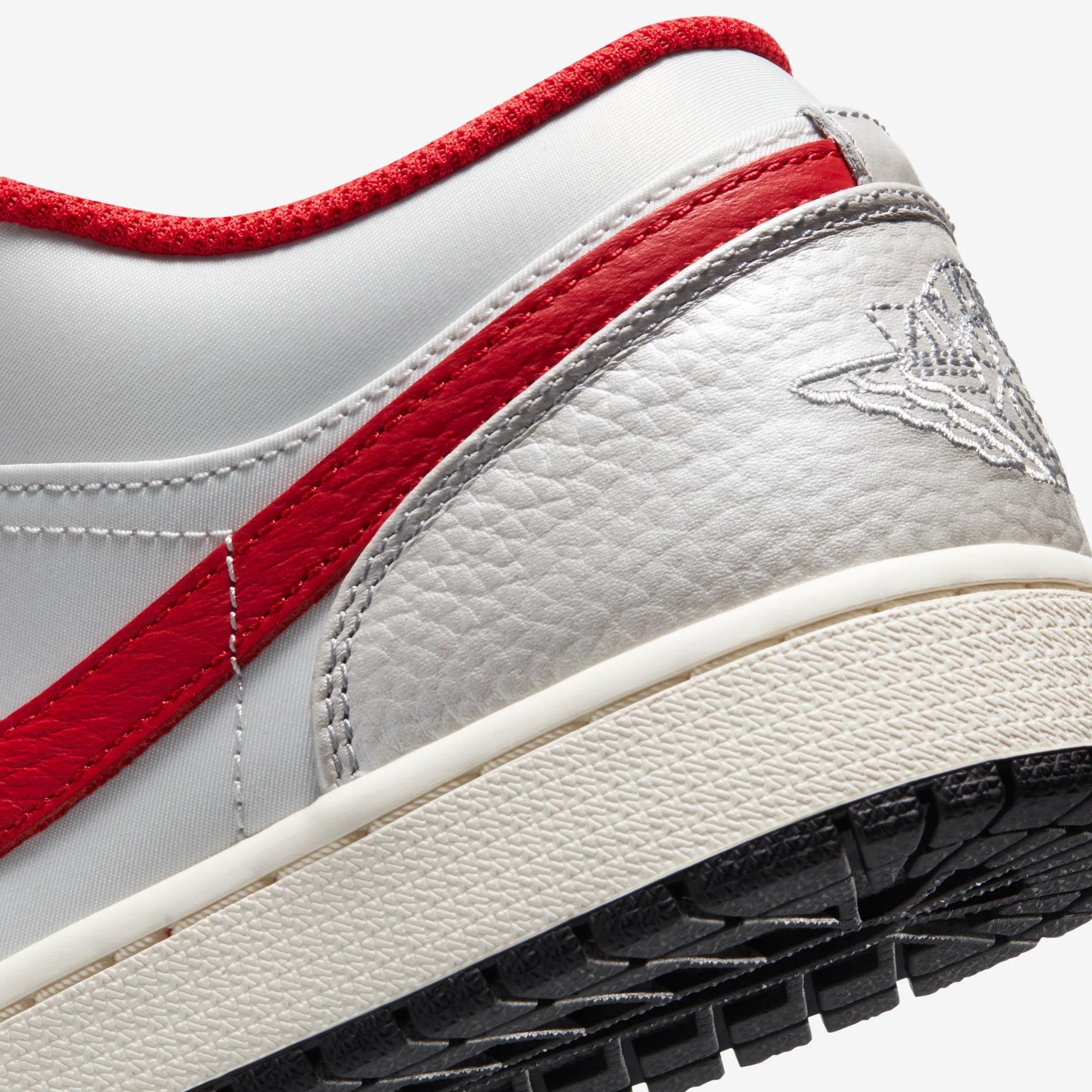 Jordan 1 Low Night Track