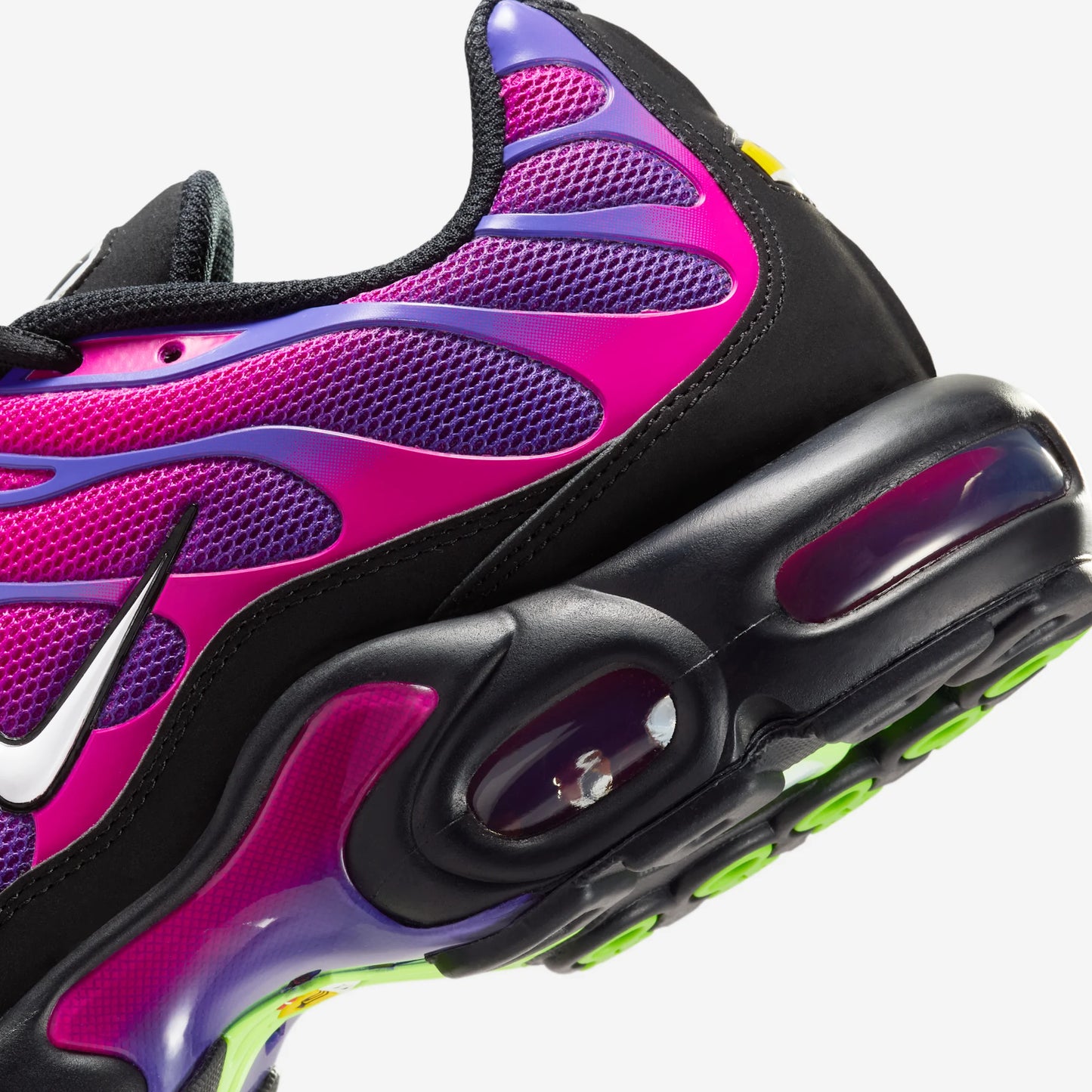 Nike Air Max Plus Rebellious Air Fireberry