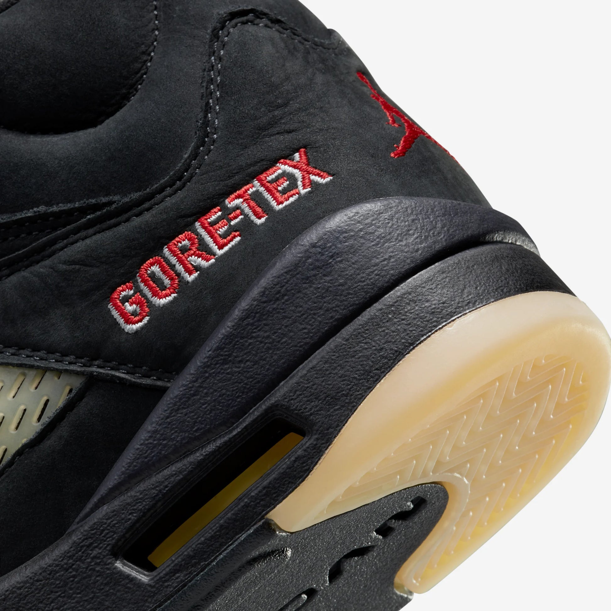 Jordan 5 Retro Gore-Tex Off Noir (Women's)