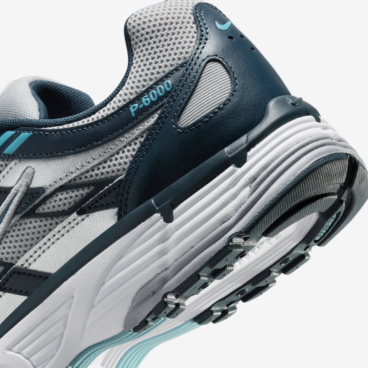 Nike P-6000 Armory Navy Flat Silver