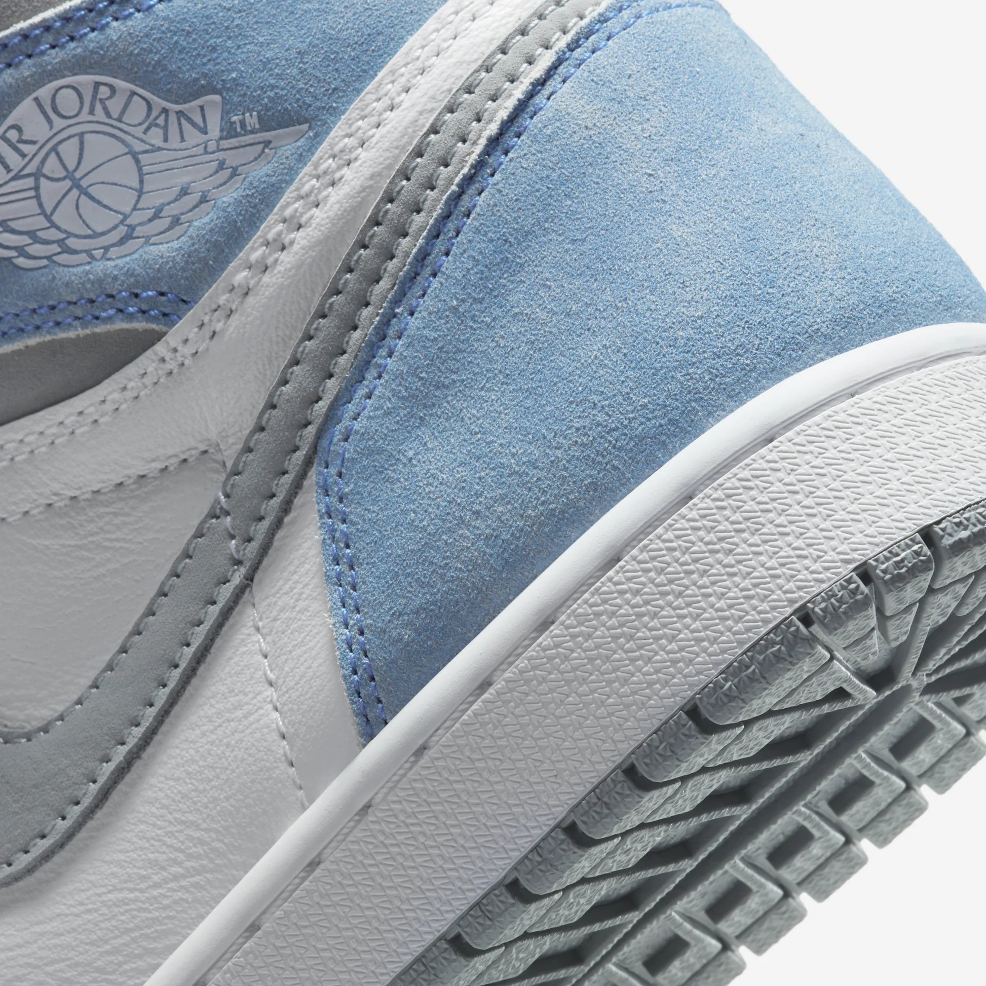 Jordan 1 Retro High OG Hyper Royal