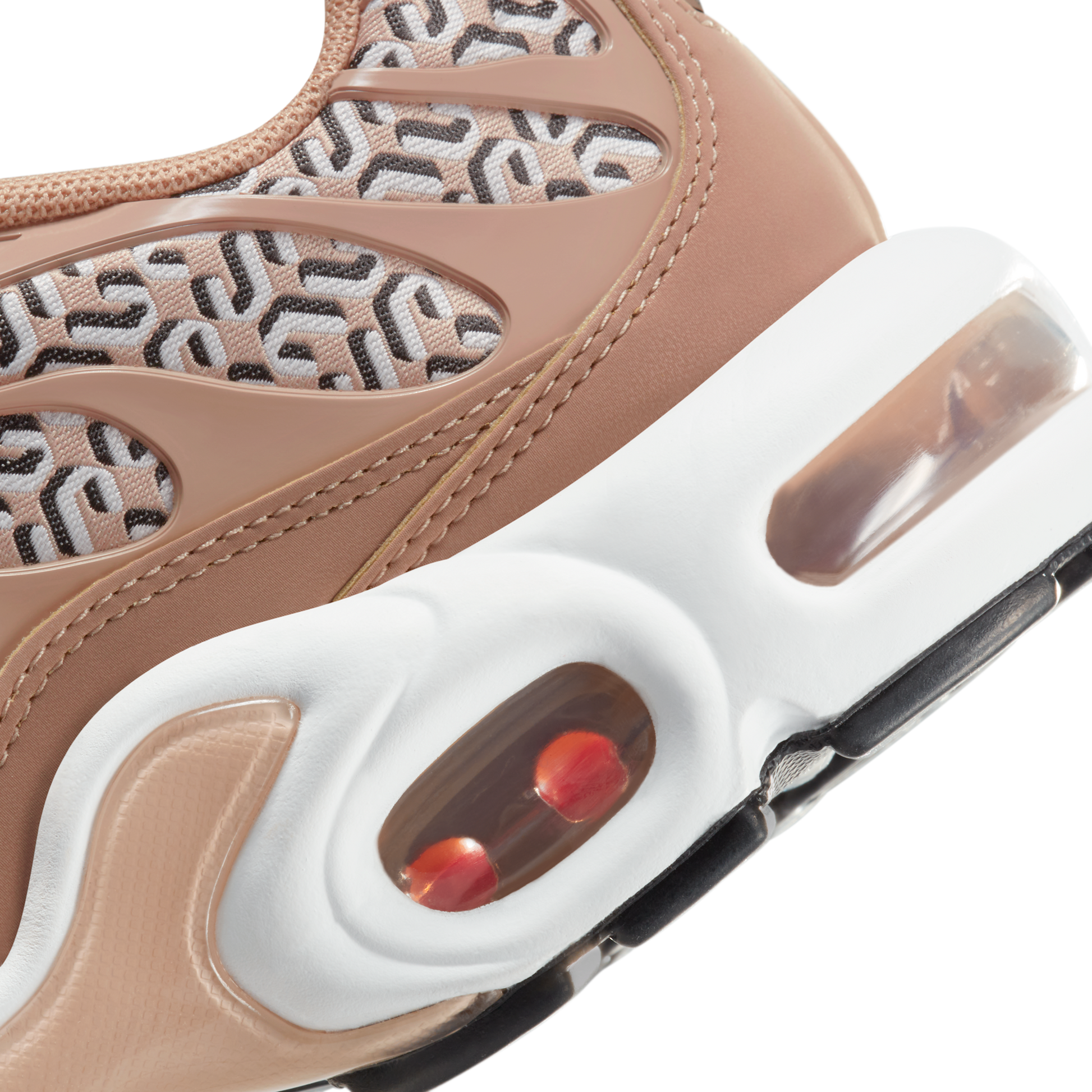 Nike Air Max Plus United in Victory (Women's)