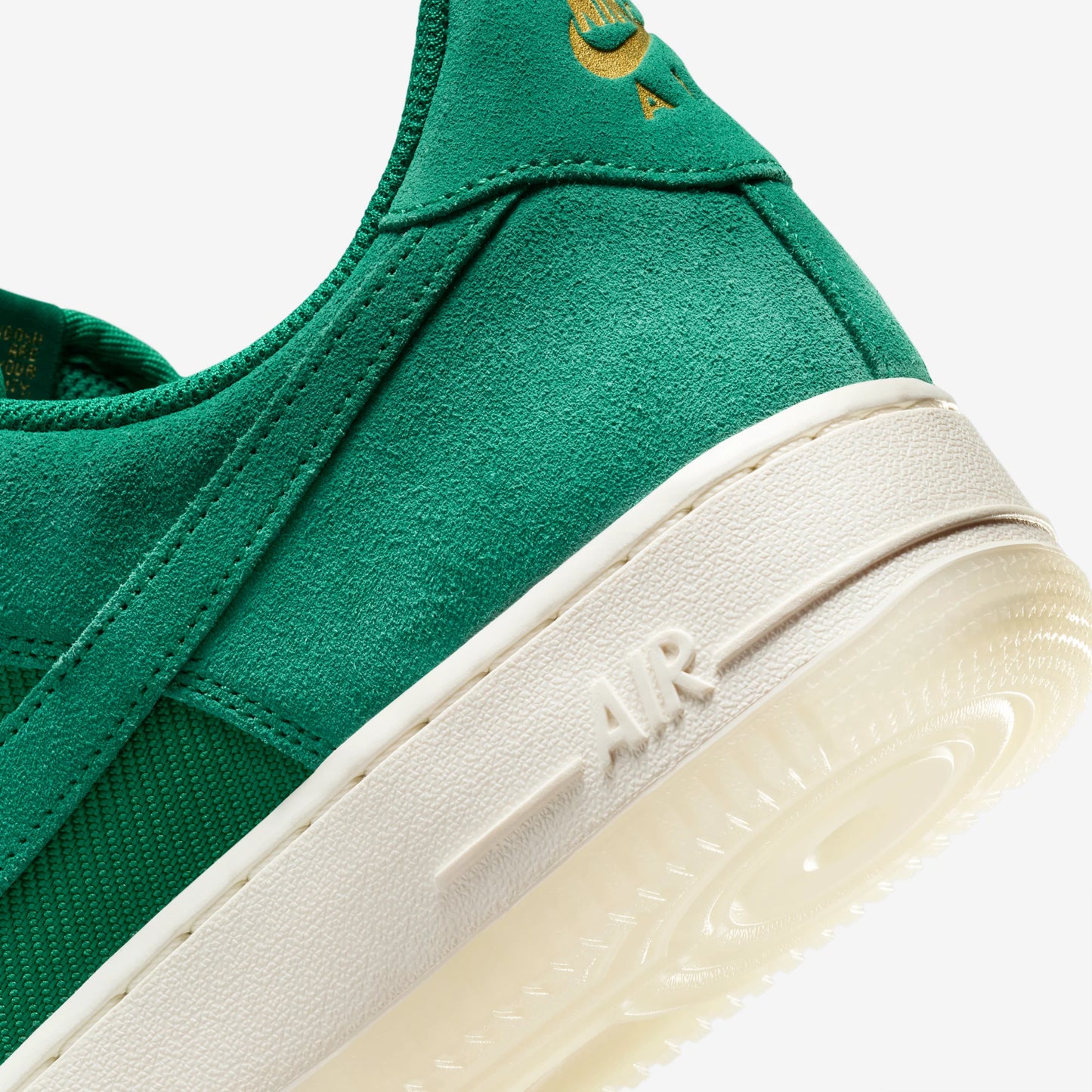 Nike Air Force 1 Low '07 LV8 Malachite Pale Ivory Metallic Gold