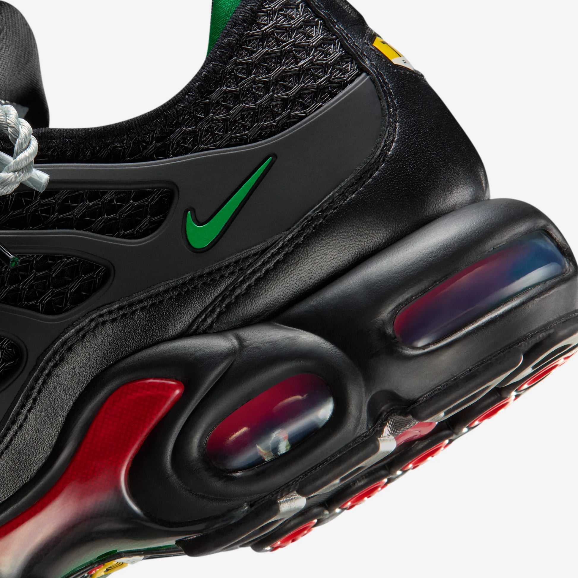 Nike Air Max Plus Homecoming Black