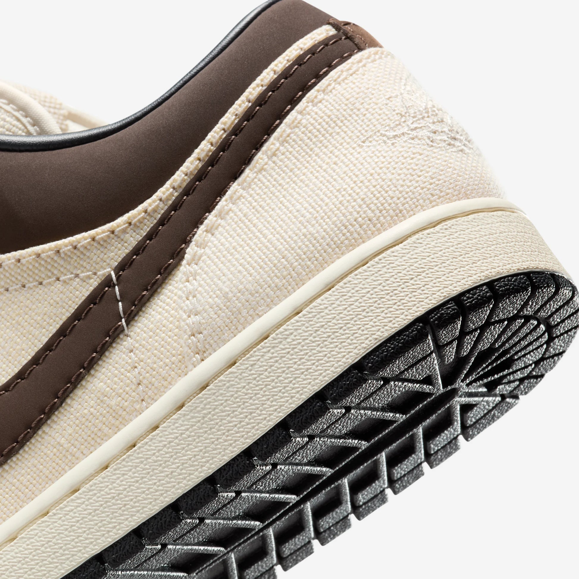 Jordan 1 Low Premium Pale Ivory Off Noir Baroque Brown