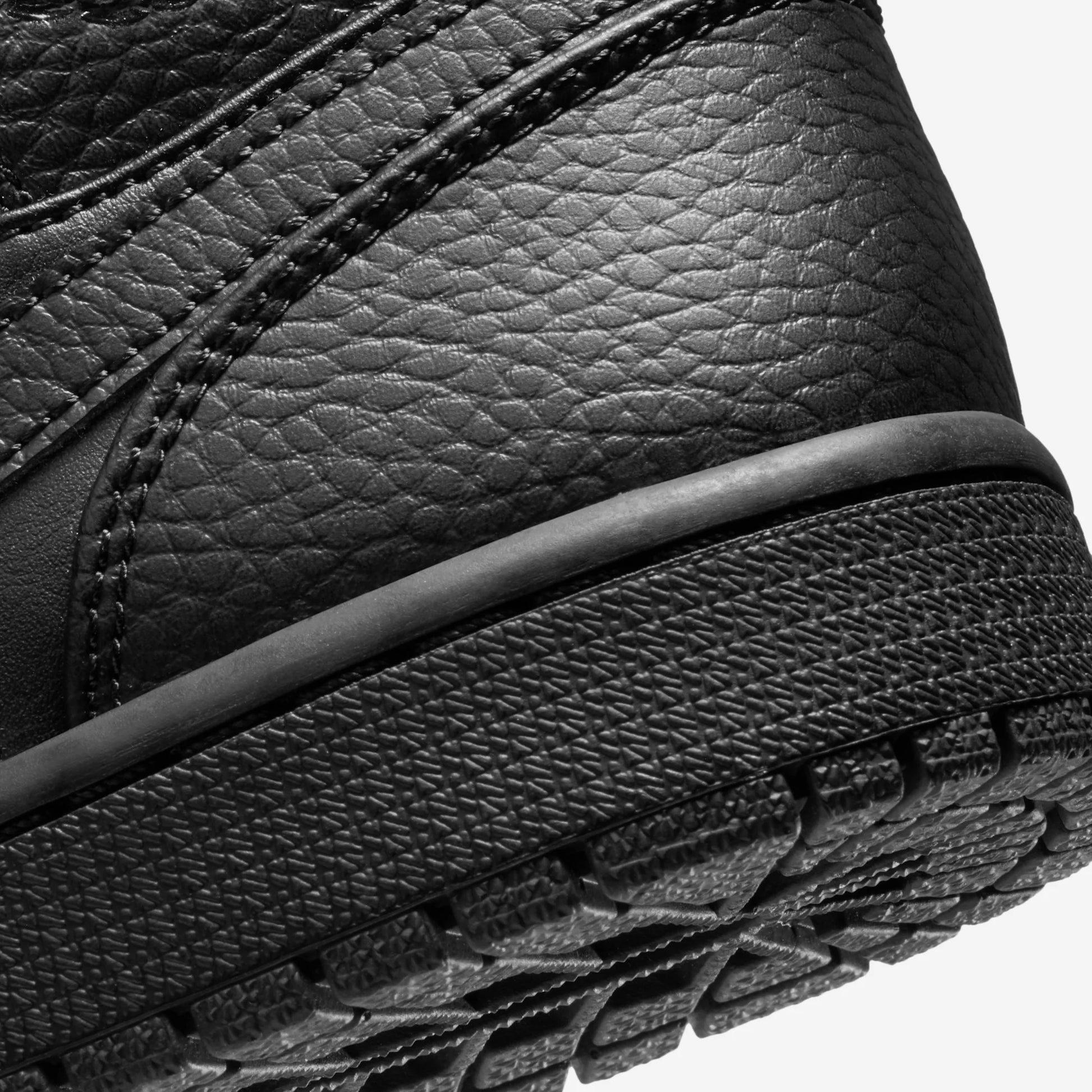 Jordan 1 Mid Triple Black