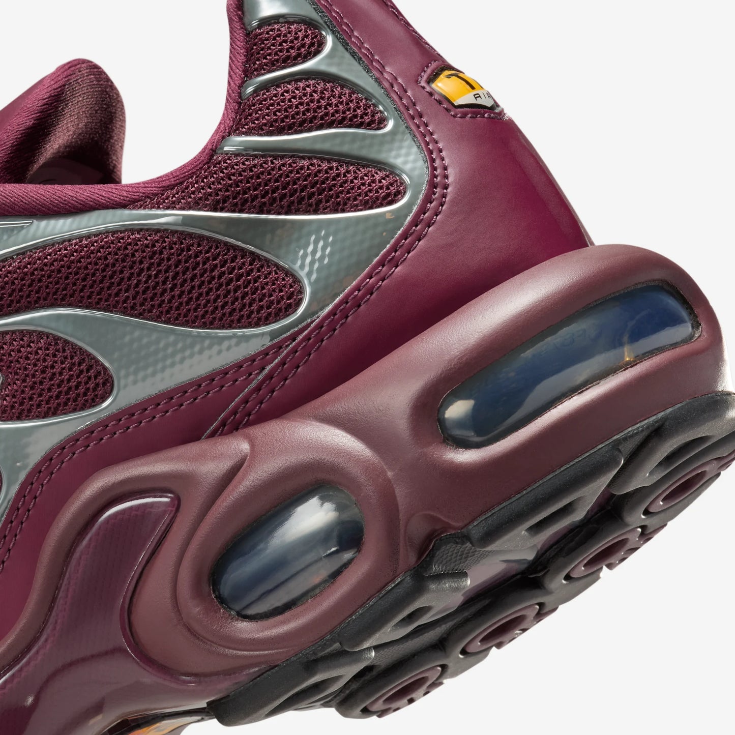 Nike Air Max Plus SE Night Maroon Metallic Silver (Women's)