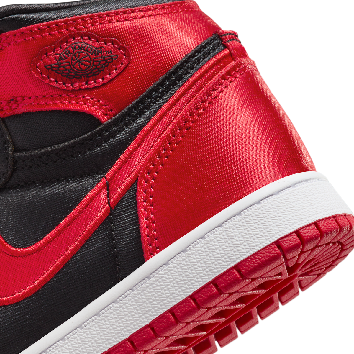Jordan 1 Retro High OG Satin Bred (PS)