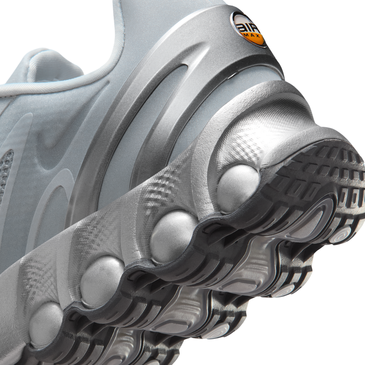 Nike Air Max Dn8 Metallic Silver Black
