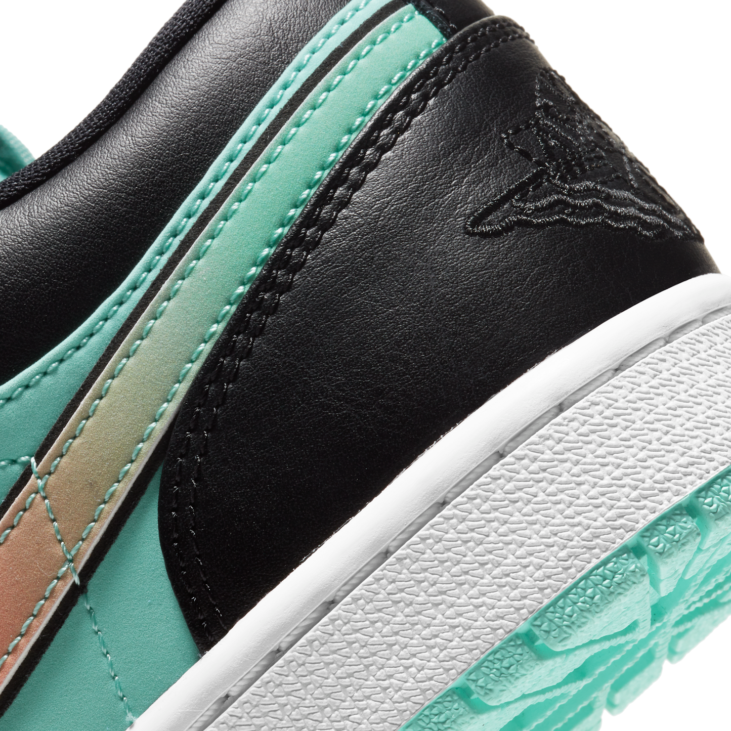 Jordan 1 Low SE Tropical Twist