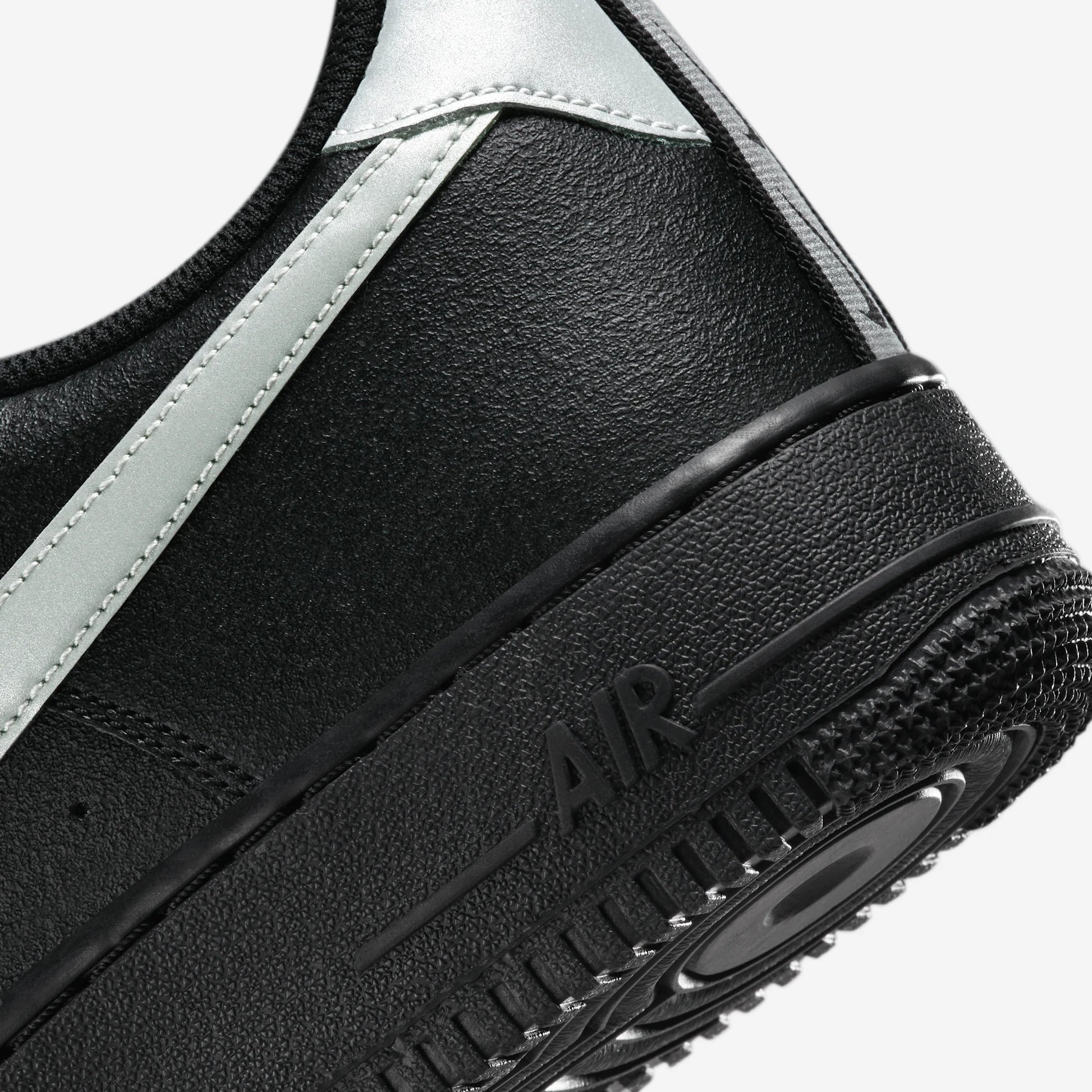 Nike Air Force 1 Low '07 LV8 Black Metallic Silver
