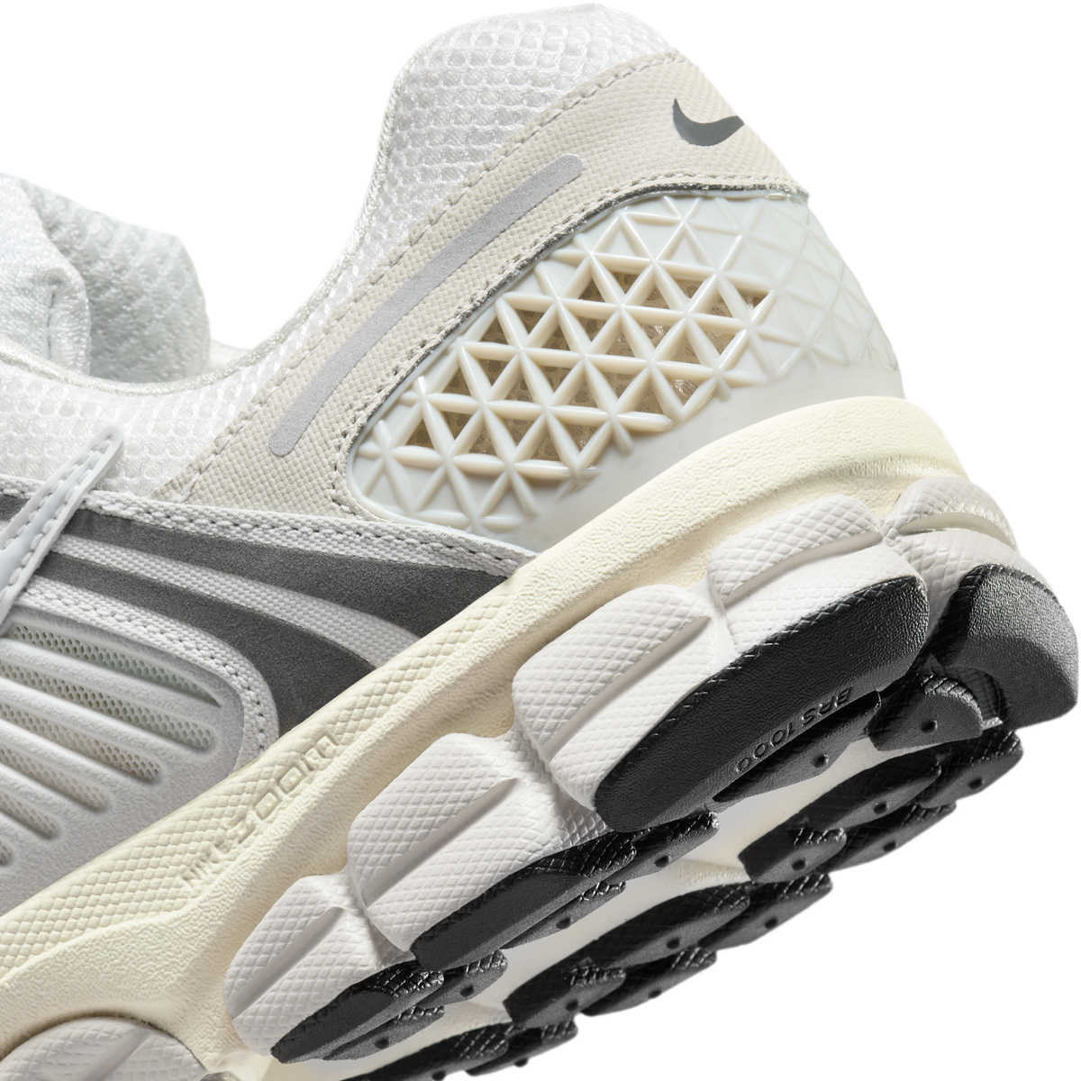 Nike Zoom Vomero 5 Platinum Tint