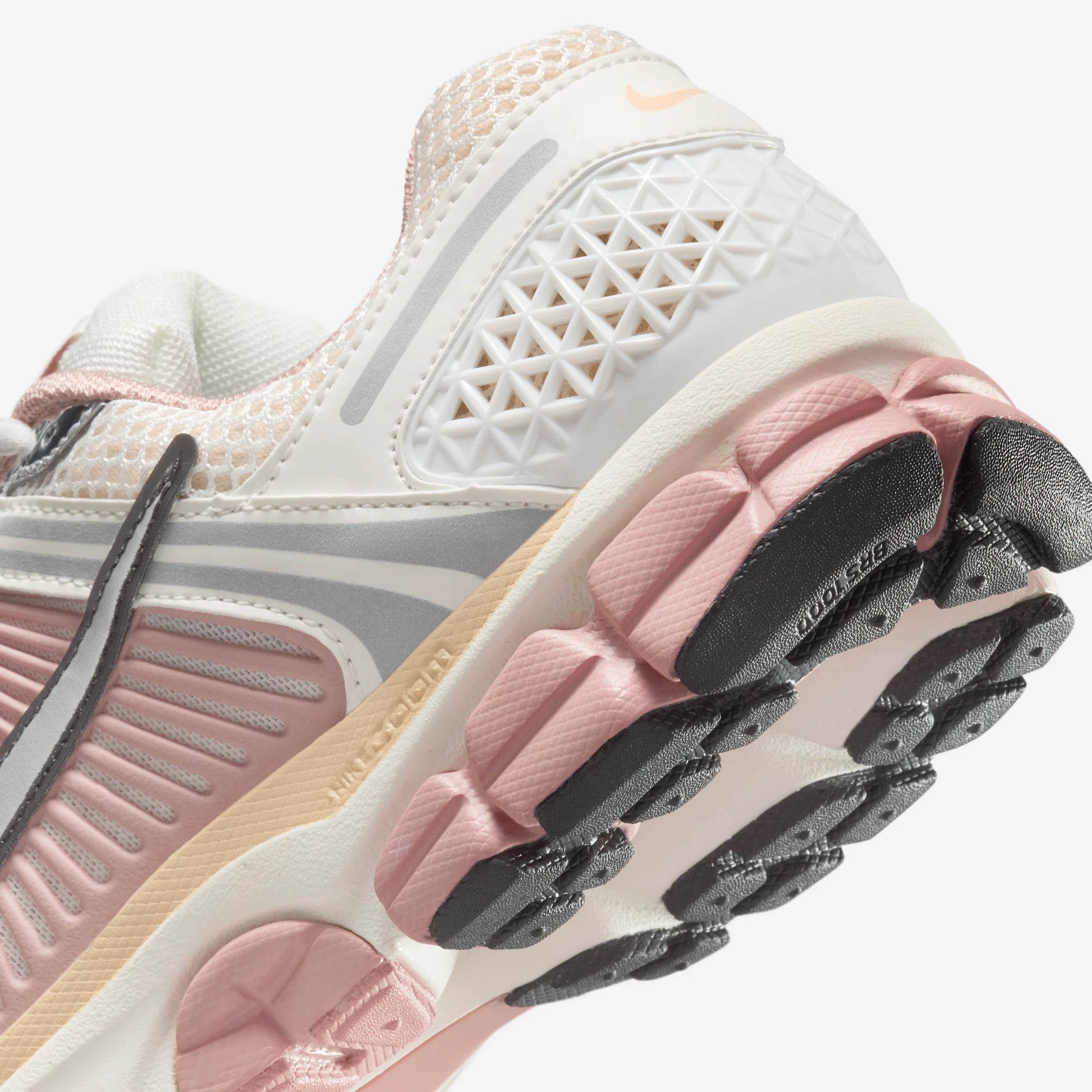 Nike Zoom Vomero 5 Sail Particle Pink (Women's)