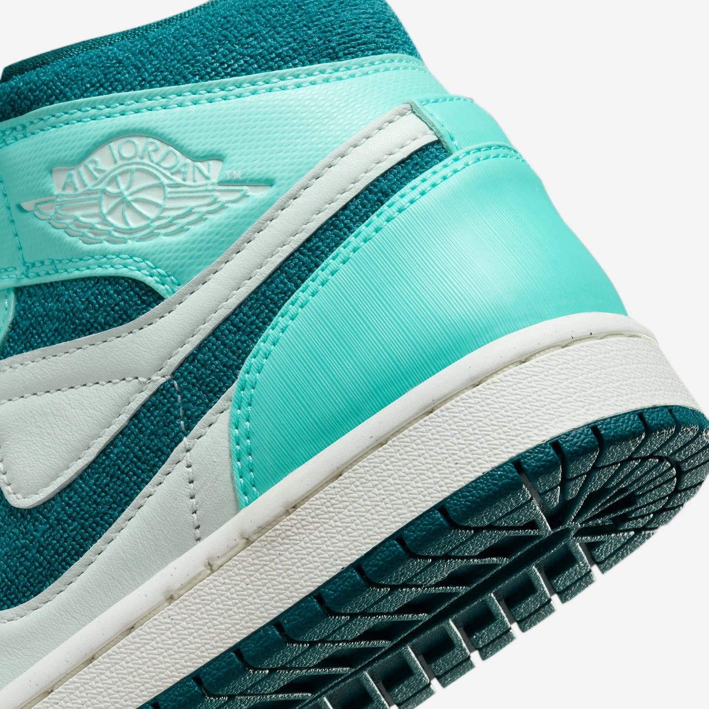 Jordan 1 Mid Chenille Bleached Turquoise (Women's)