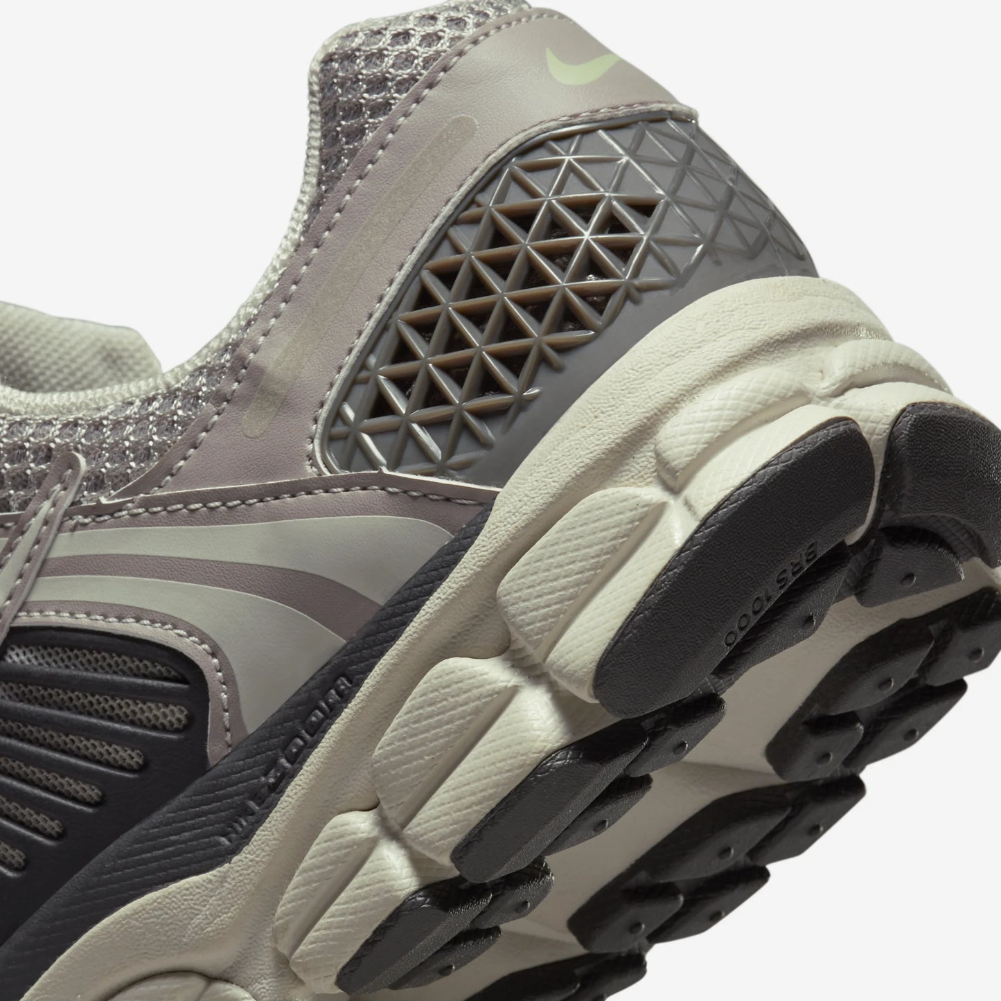 Nike Zoom Vomero 5 Cobblestone Flat Pewter (Women's)