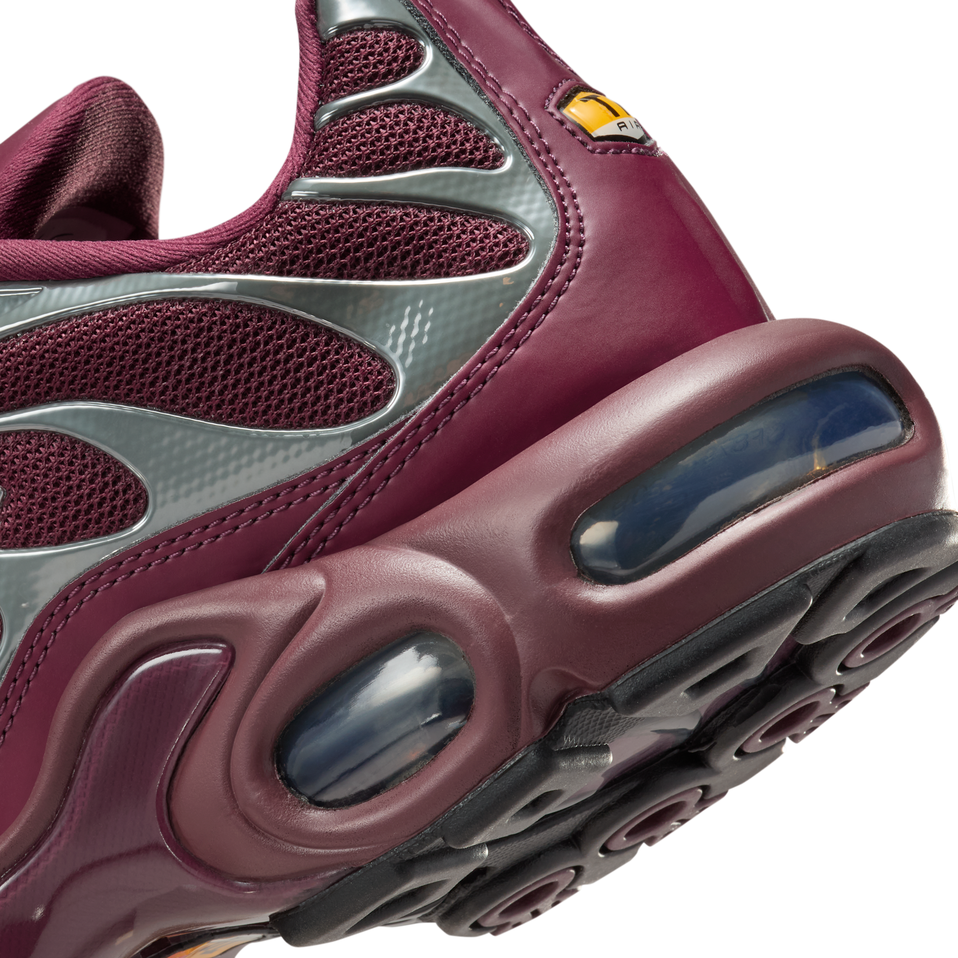 Nike Air Max Plus SE Night Maroon Metallic Silver (Women's)